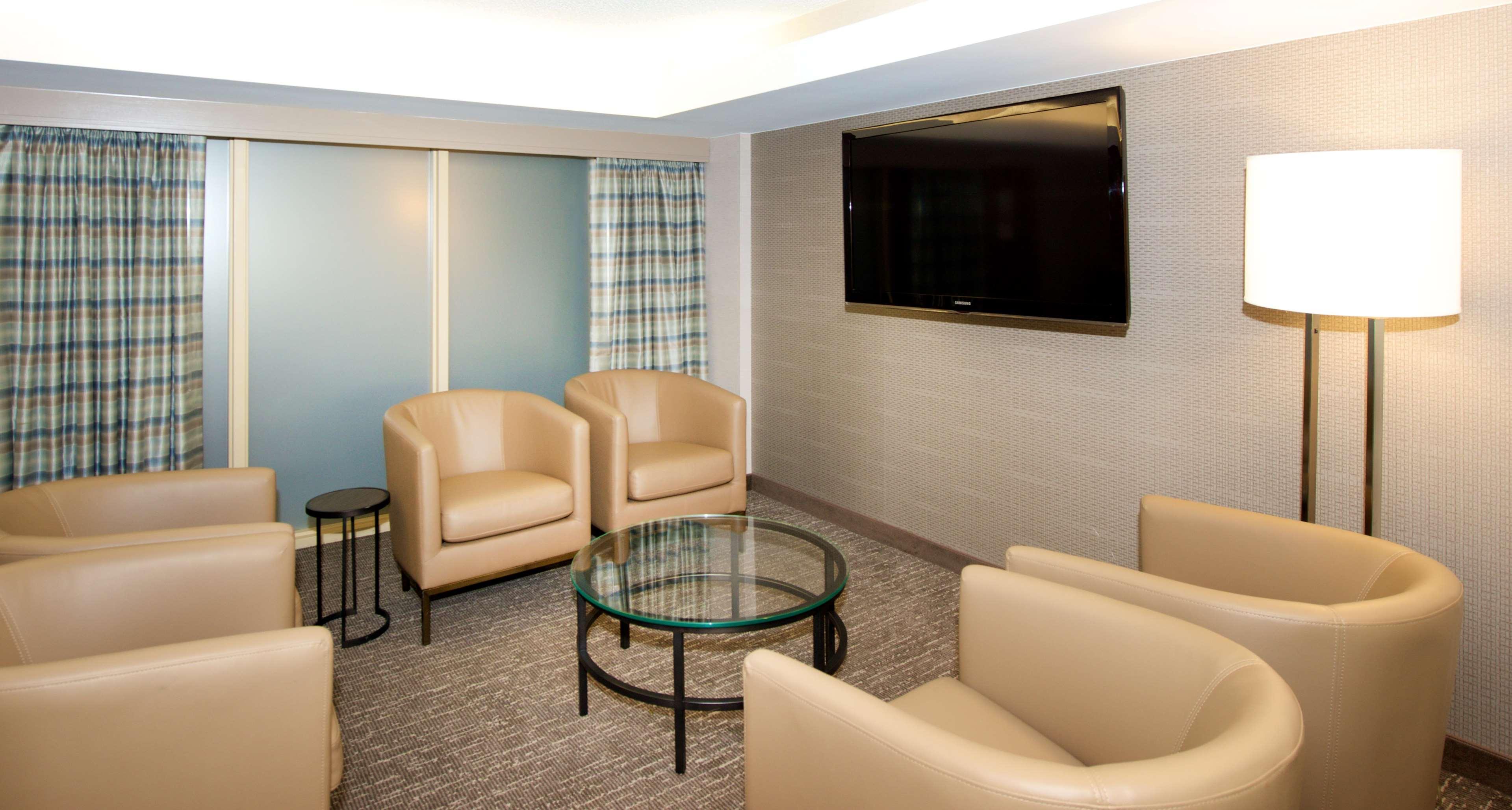 Embassy Suites Seattle North Lynnwood — photo 5