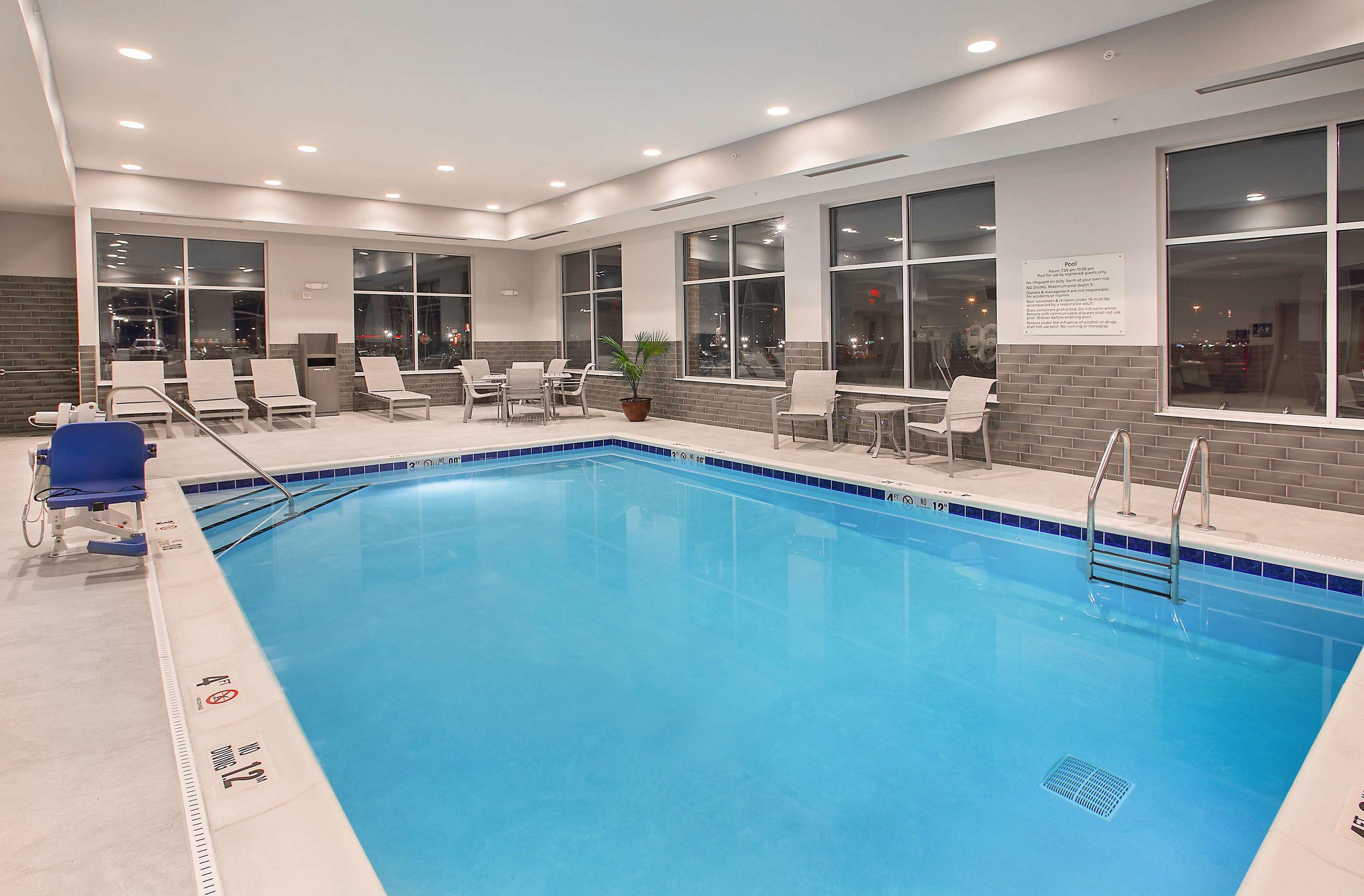 Hampton Inn Vincennes — photo 3