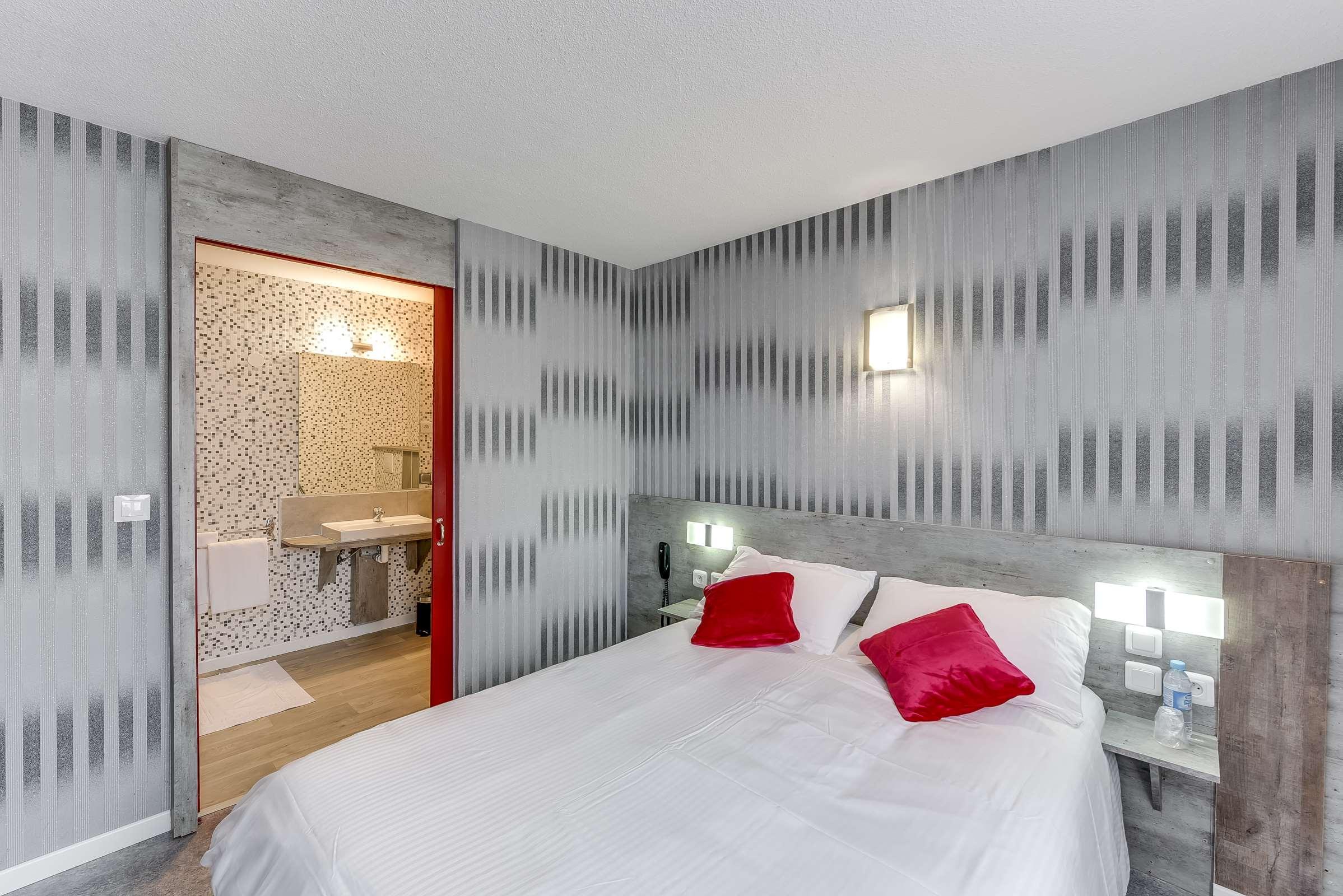 Brit Hotel Thouars — photo 5