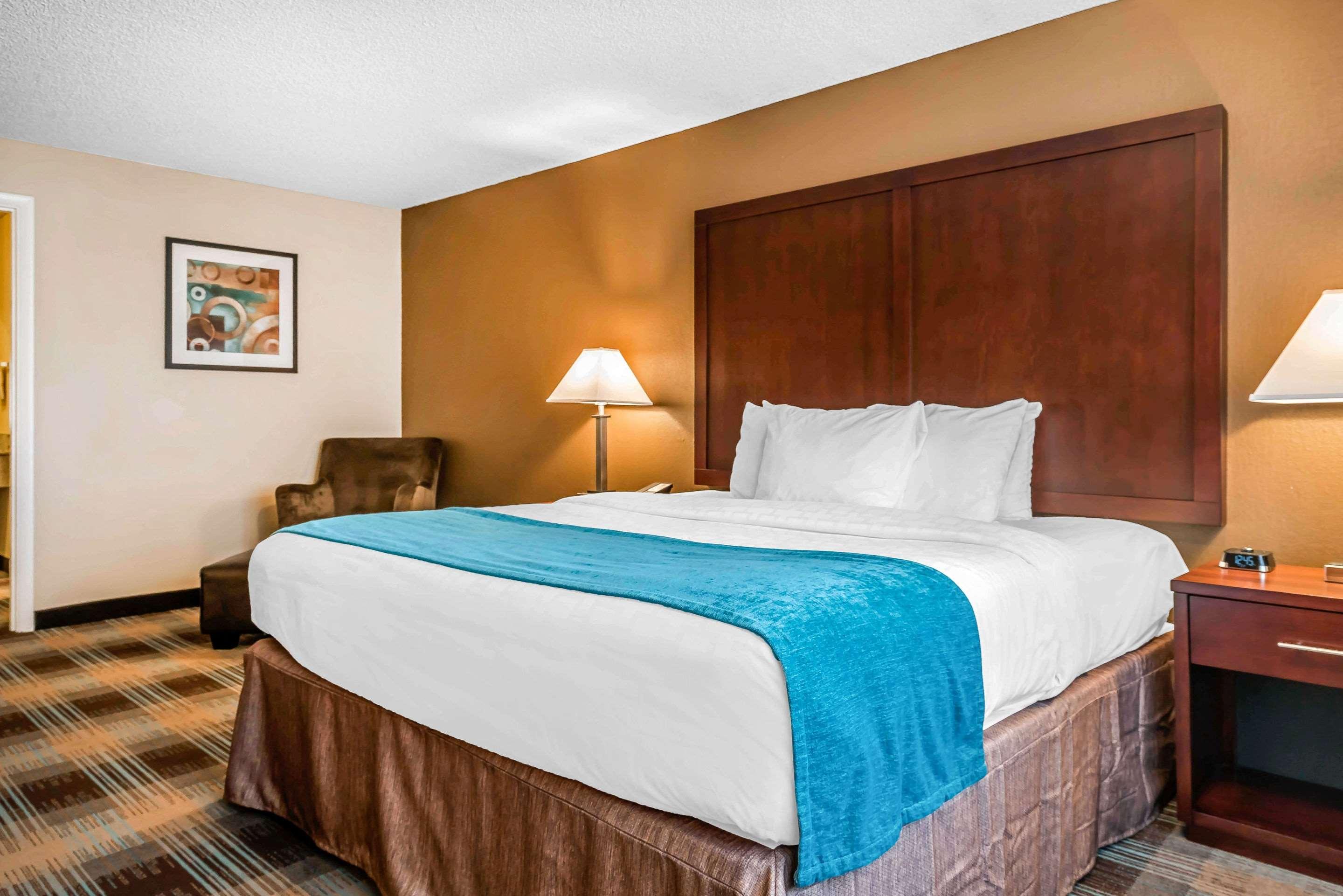 Clarion Inn Tacoma — photo 4