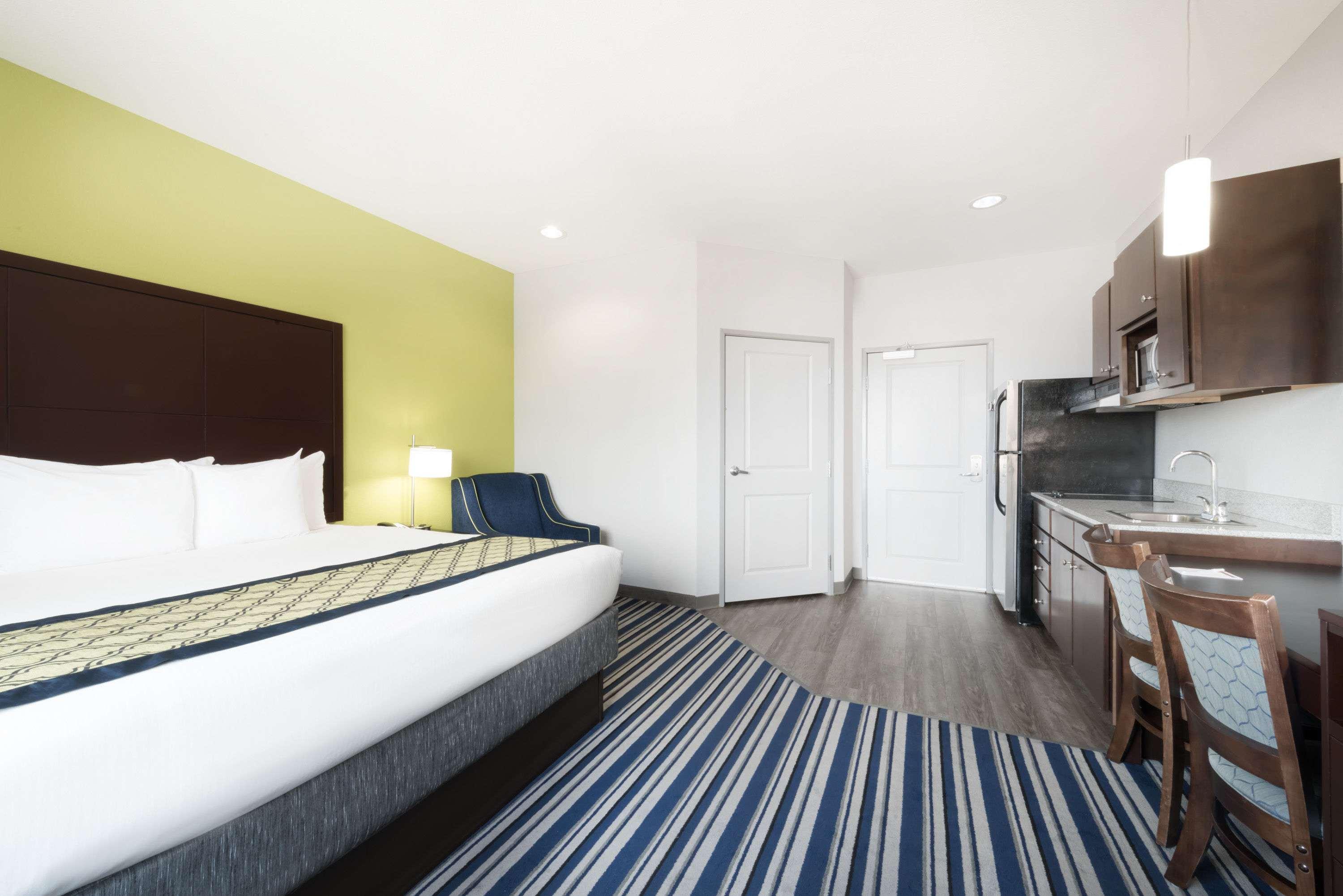 Hawthorn Suites By Wyndham Midland — photo 5