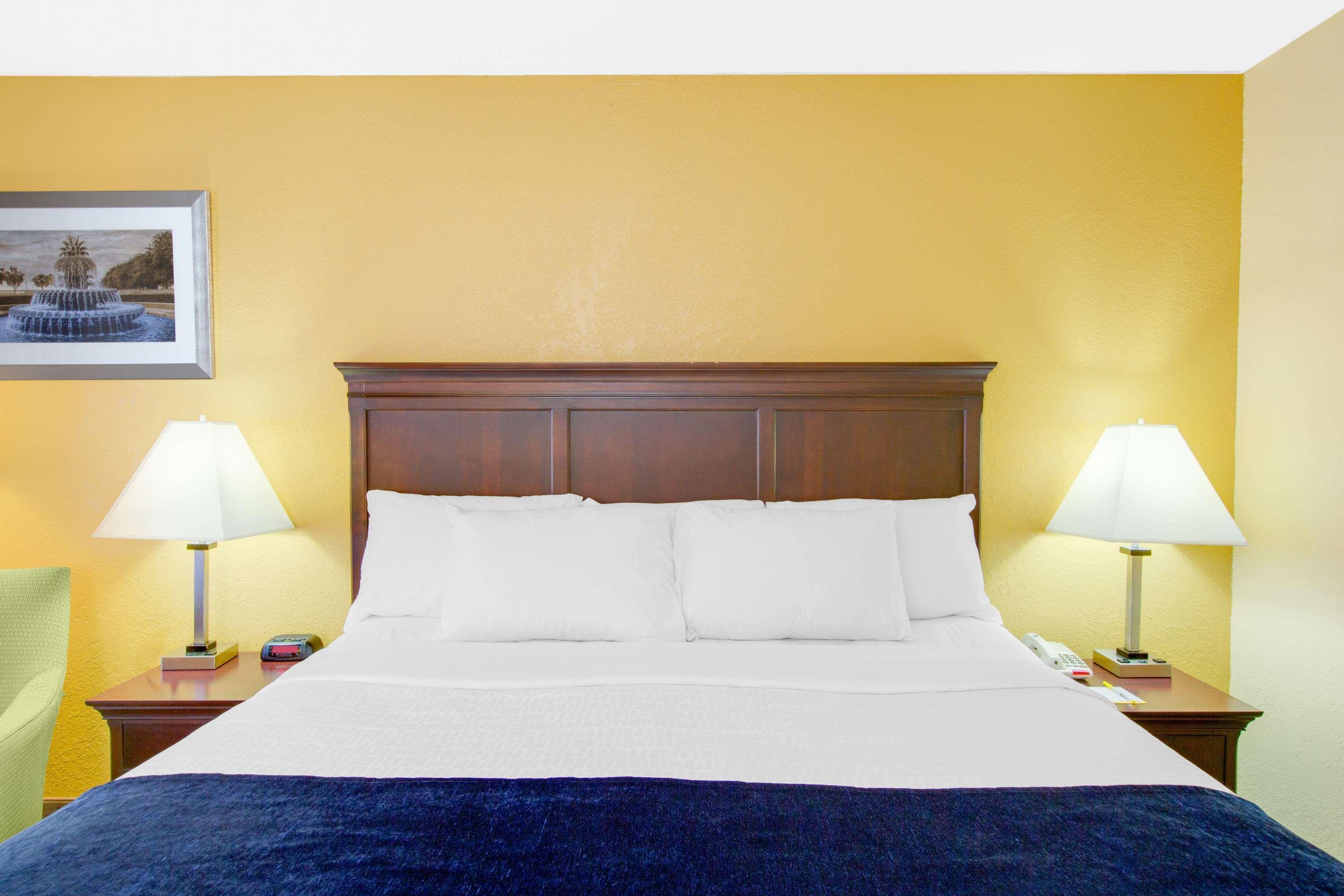 Days Inn Historic District — photo 4