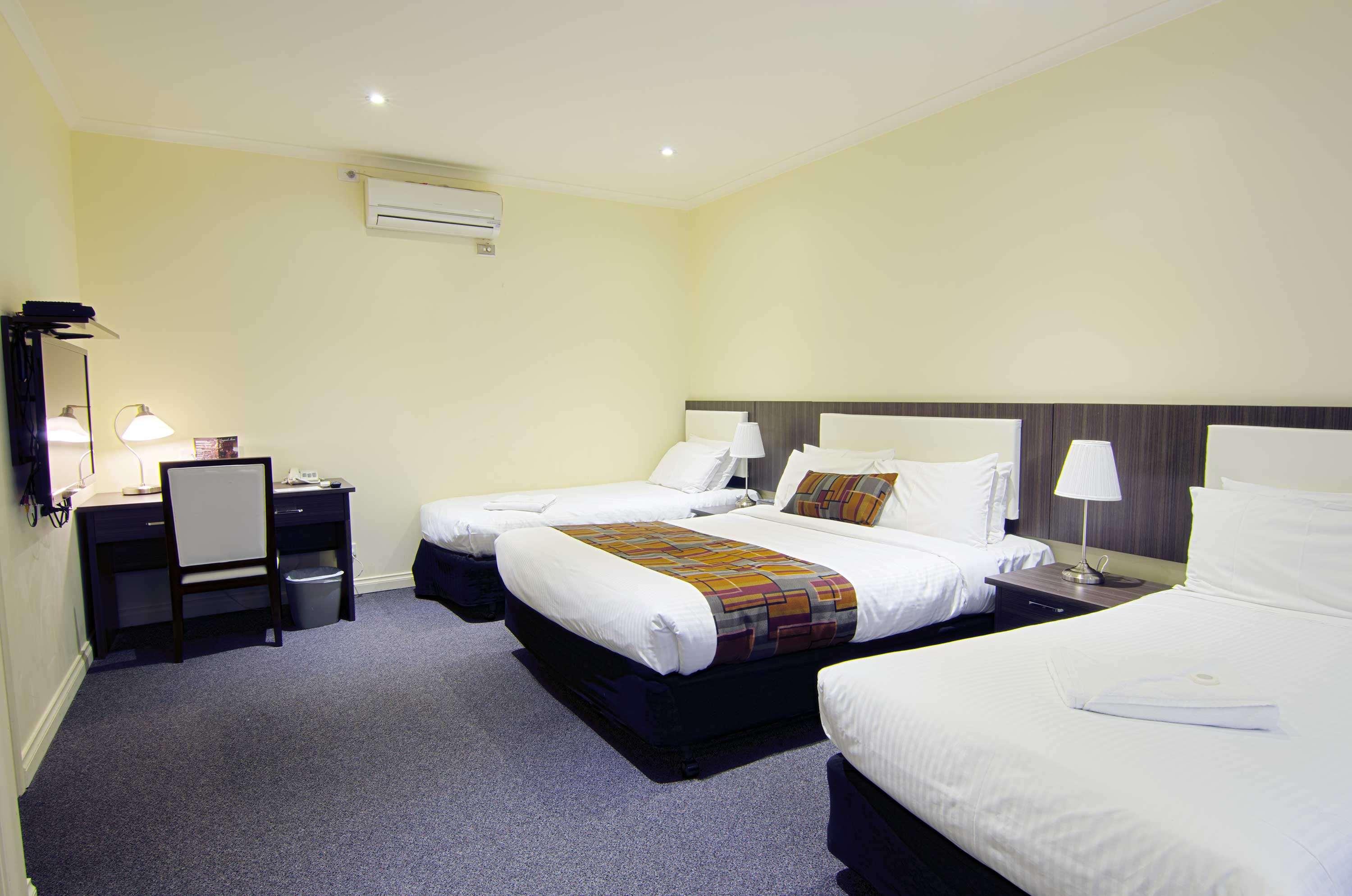 Best Western Plus Buckingham International — photo 4