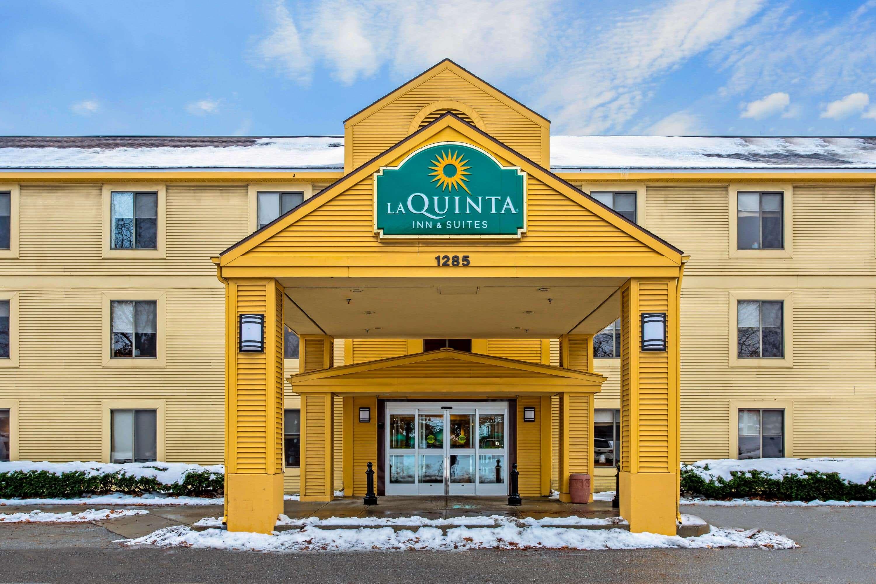 La Quinta Inn & Suites — photo 5