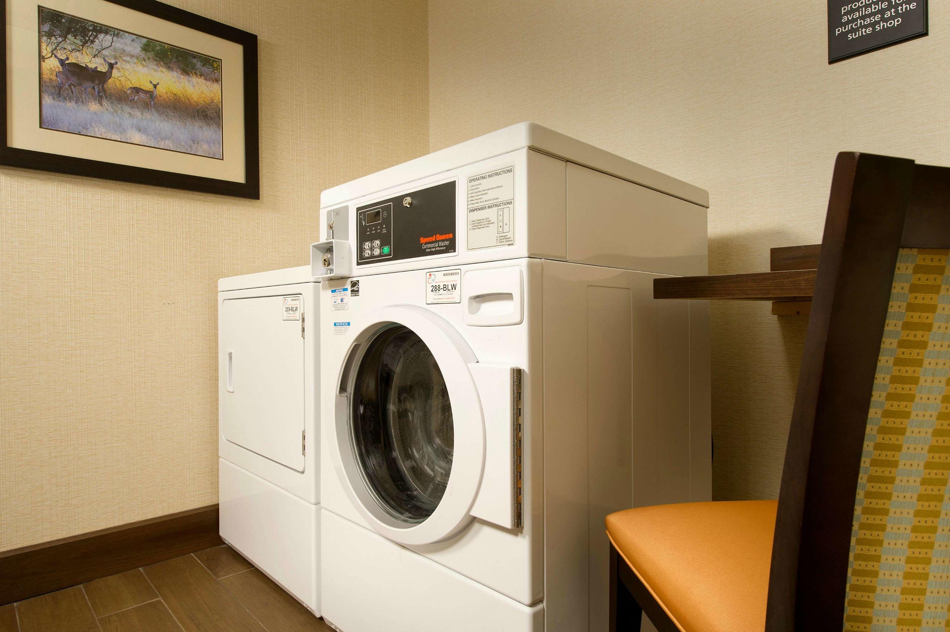 Hampton Inn Uvalde — photo 5