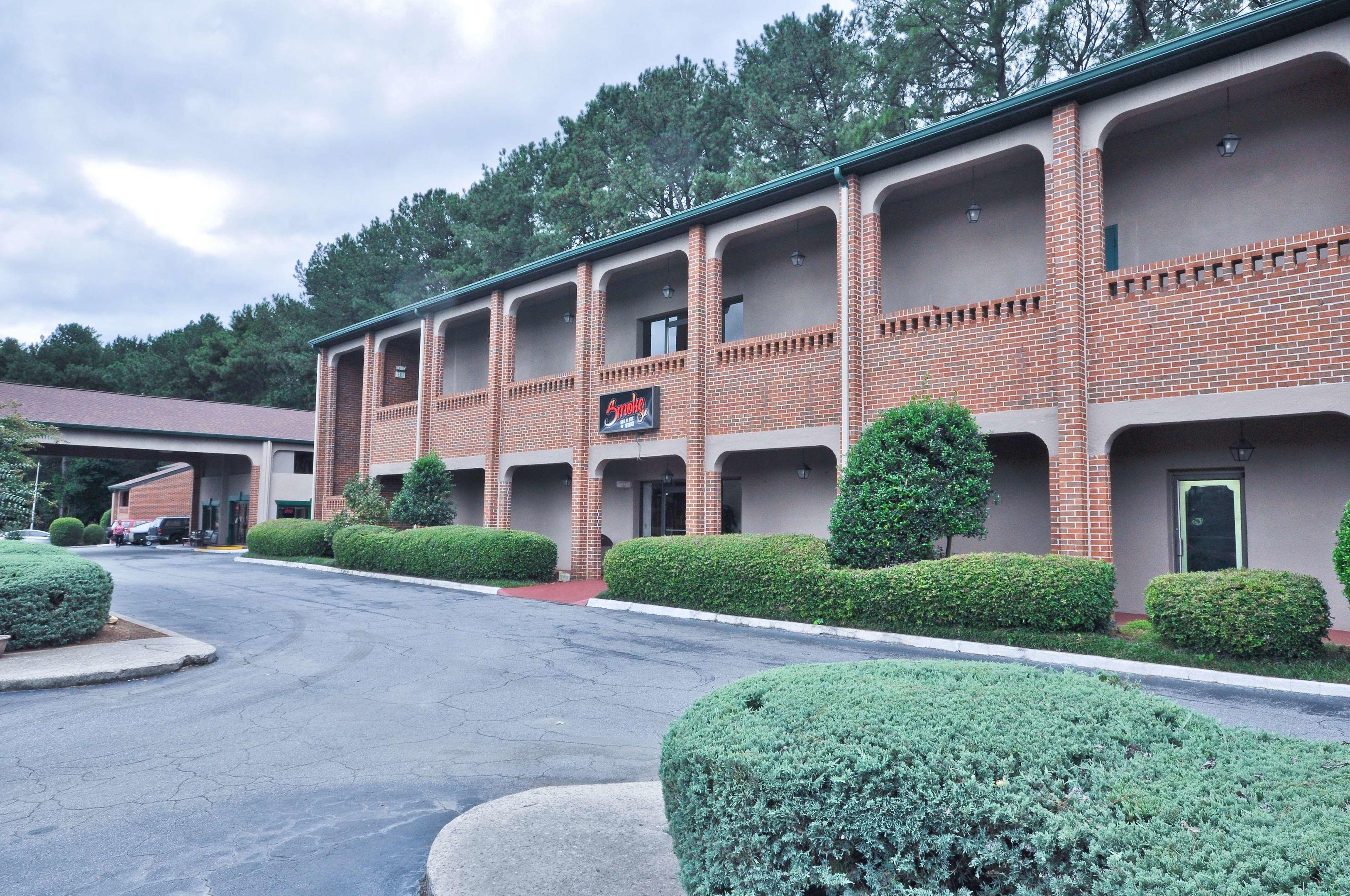 Country Hearth Inn & Suites - Marietta — photo 3