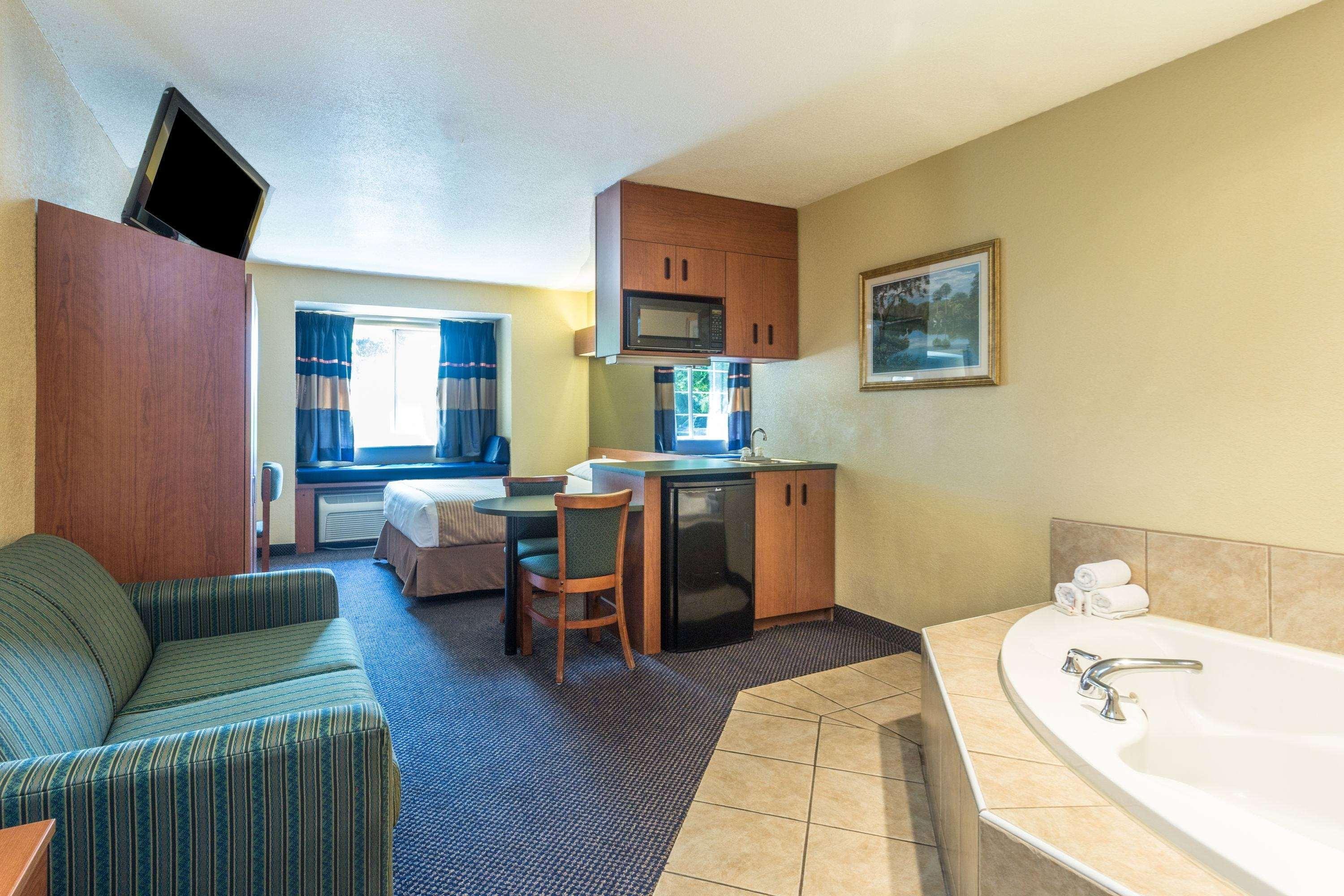 Microtel Inn & Suites by Wyndham Ocala — photo 5