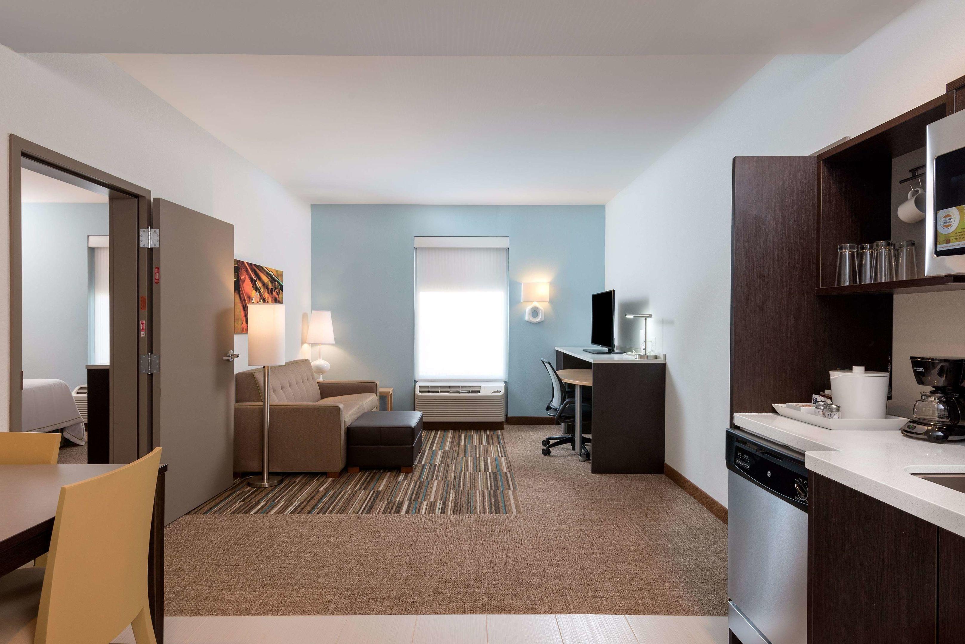Home2 Suites by Hilton Charlotte University Research Park — photo 5
