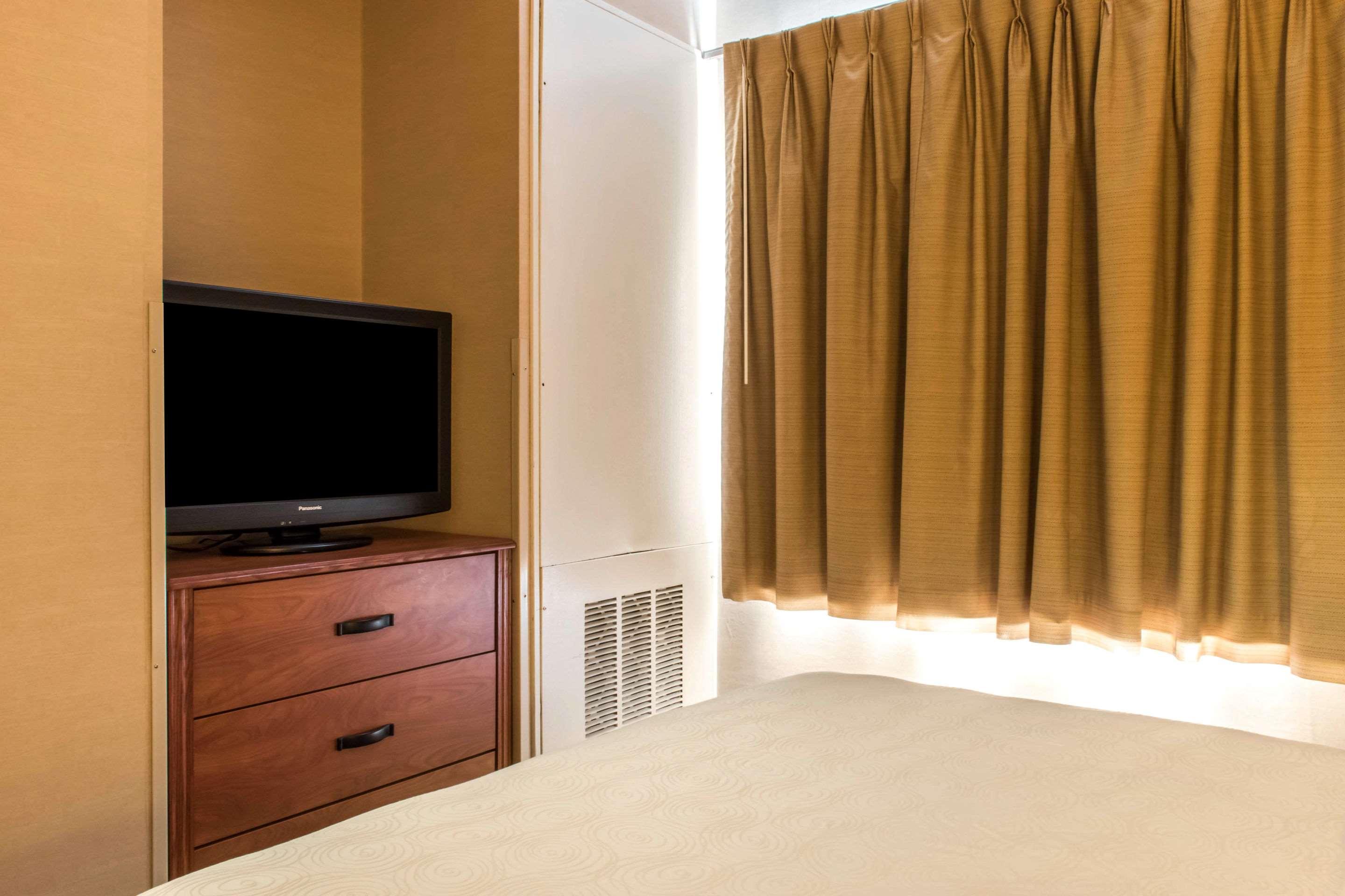 MainStay Suites of Lancaster County — photo 5