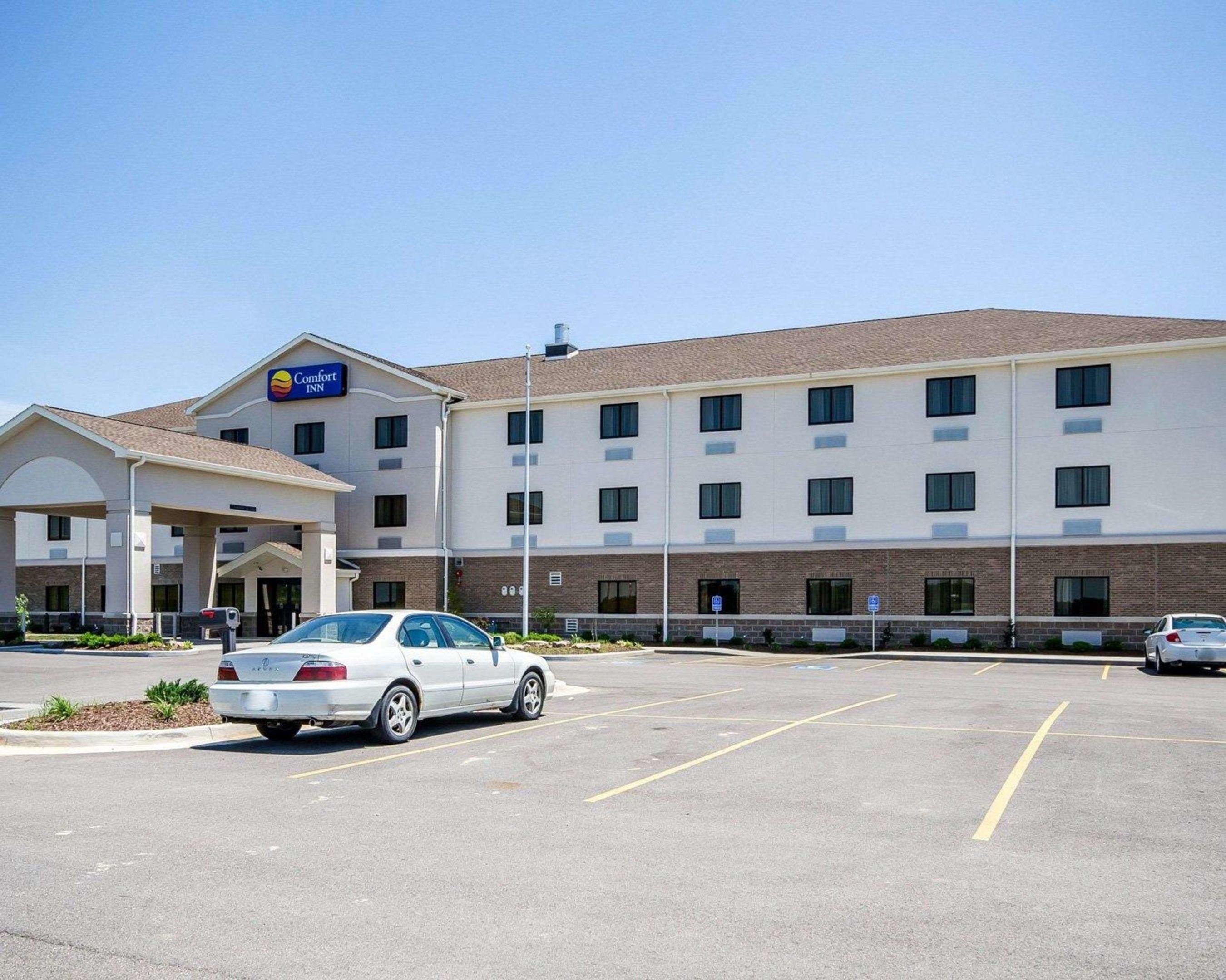 Red Roof Inn & Suites Ferdinand — photo 4