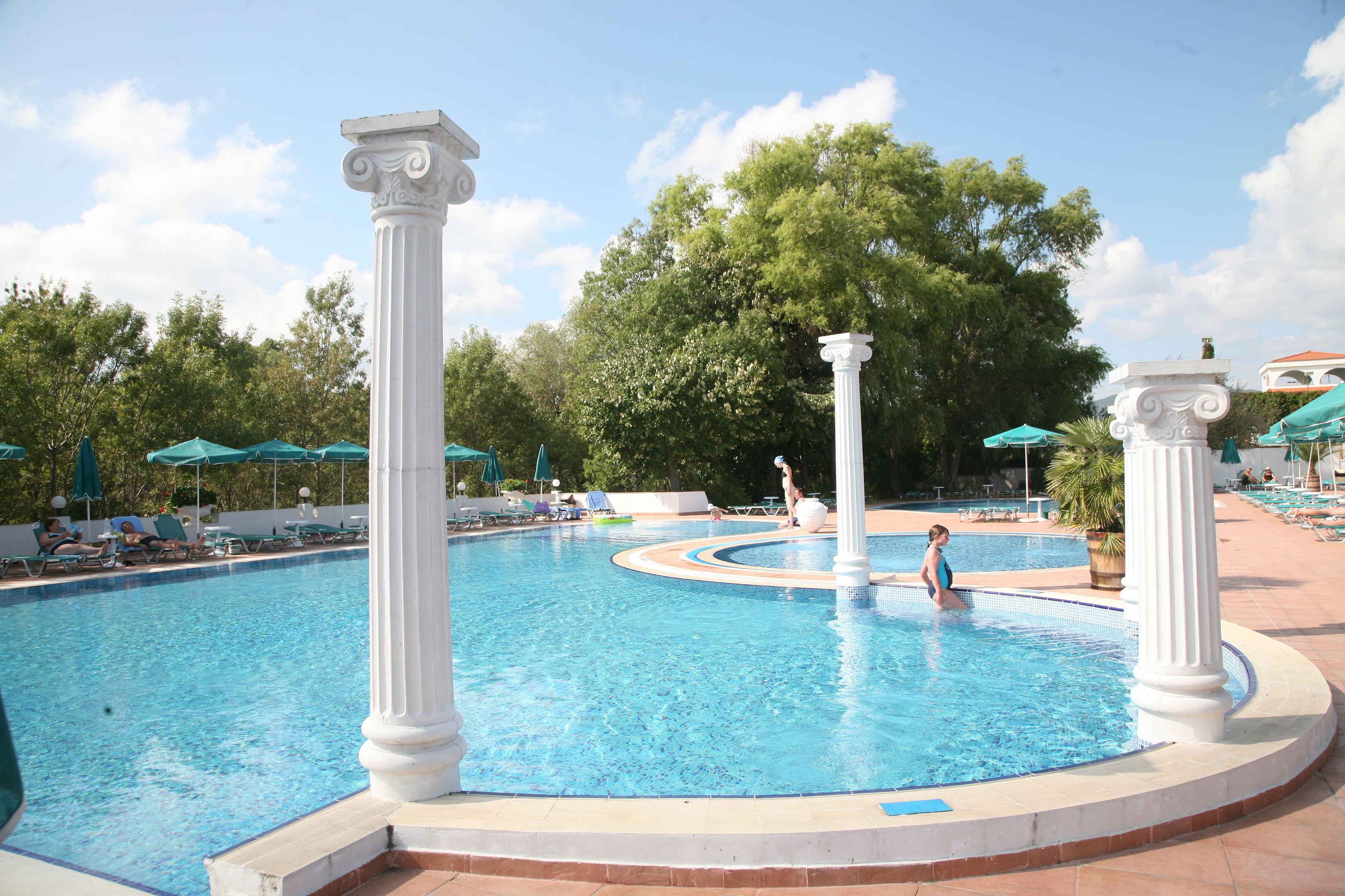 Holiday Village — photo 2