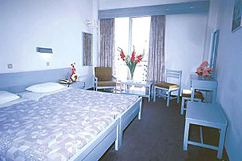 Manousos City Hotel — photo 4