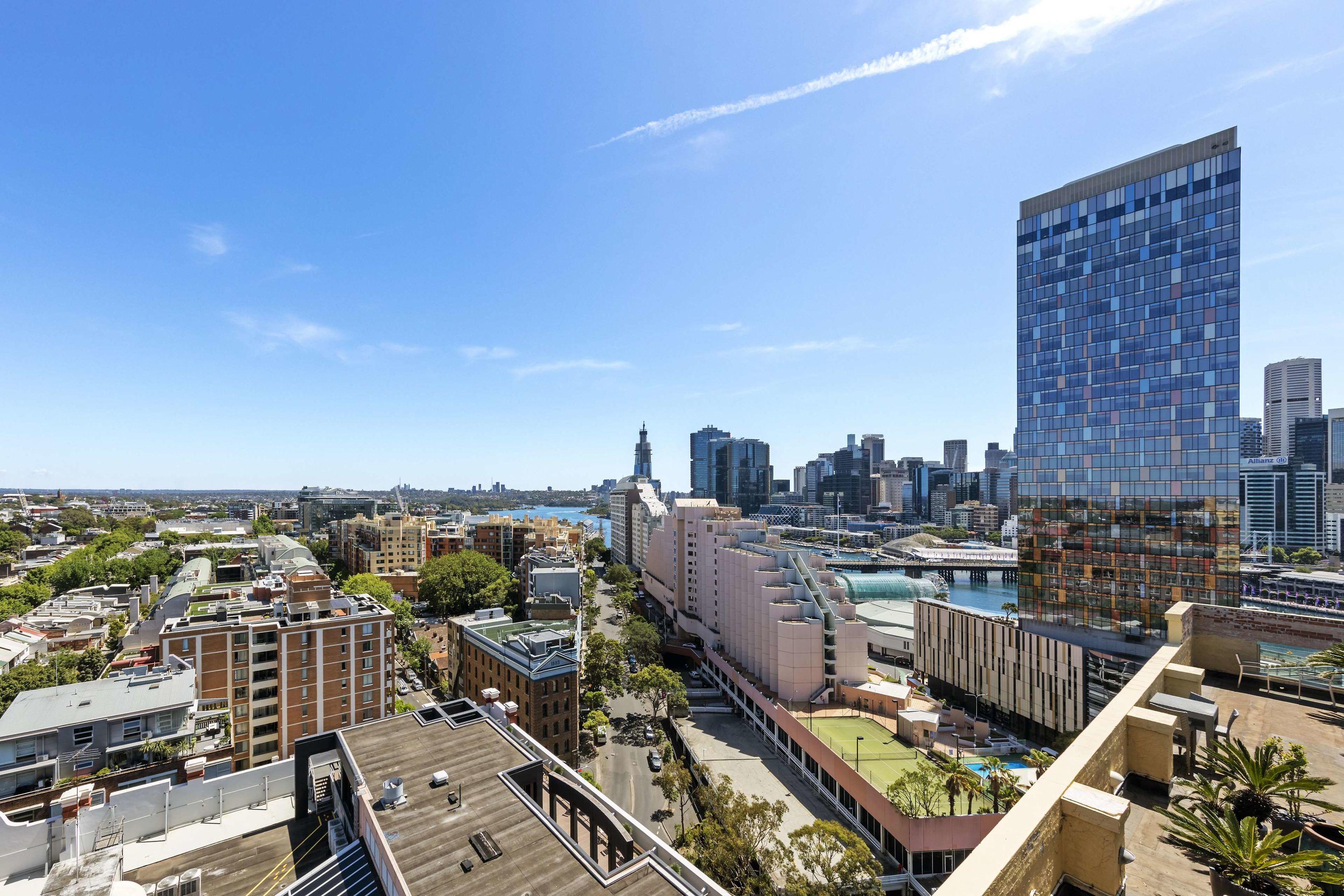 Oaks Goldsbrough Apartments — photo 4