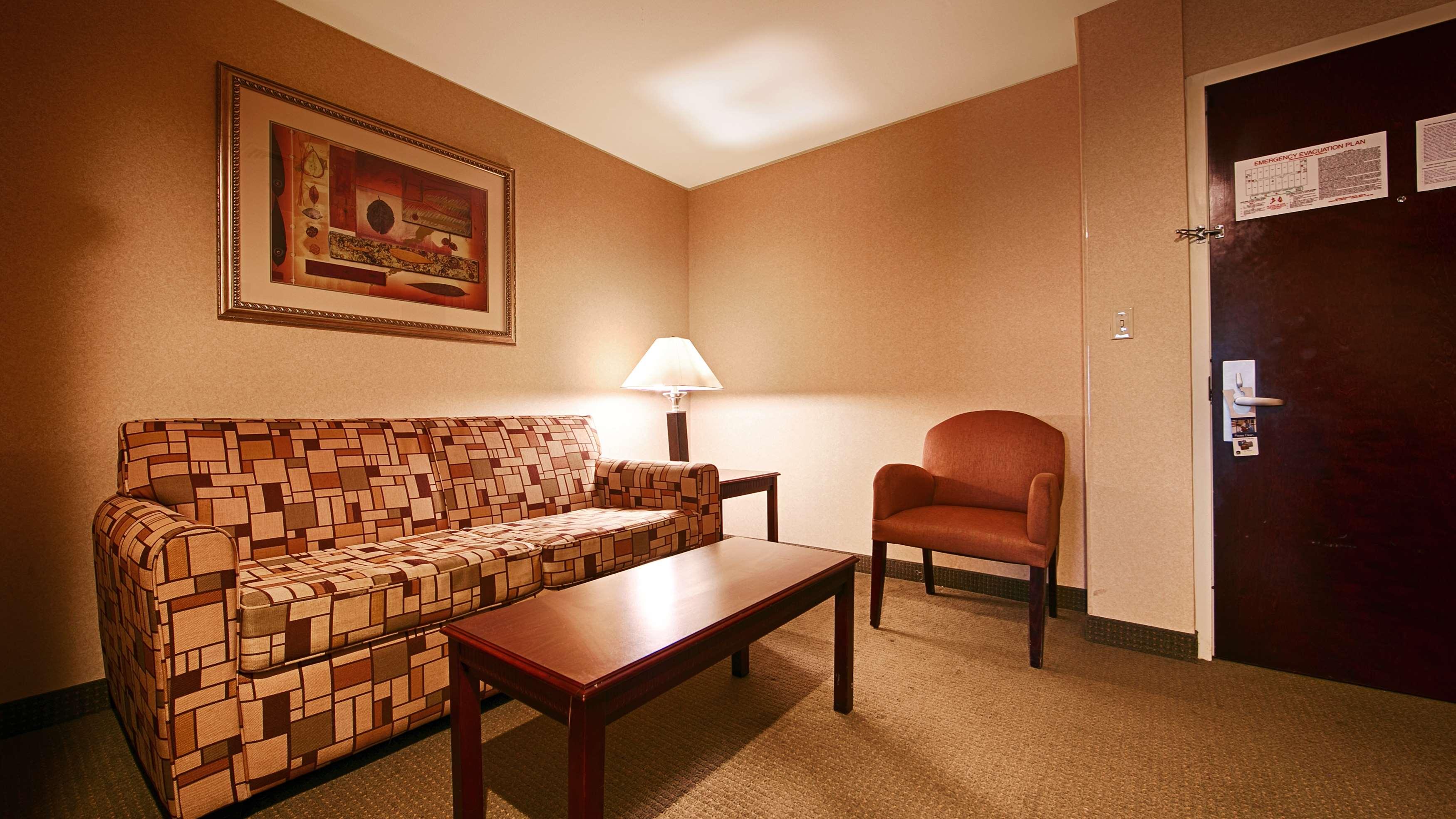 Best Western Riverview Inn & Suites — photo 3