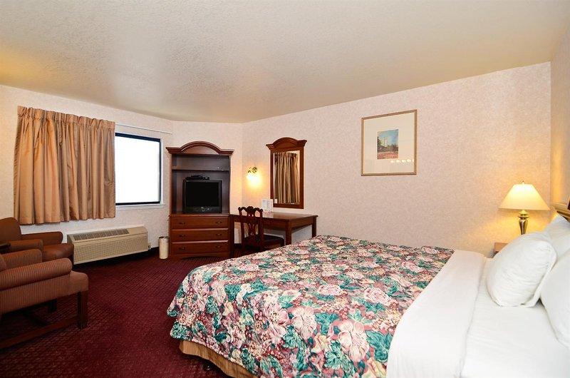 Americas Best Value Inn Concord — photo 5