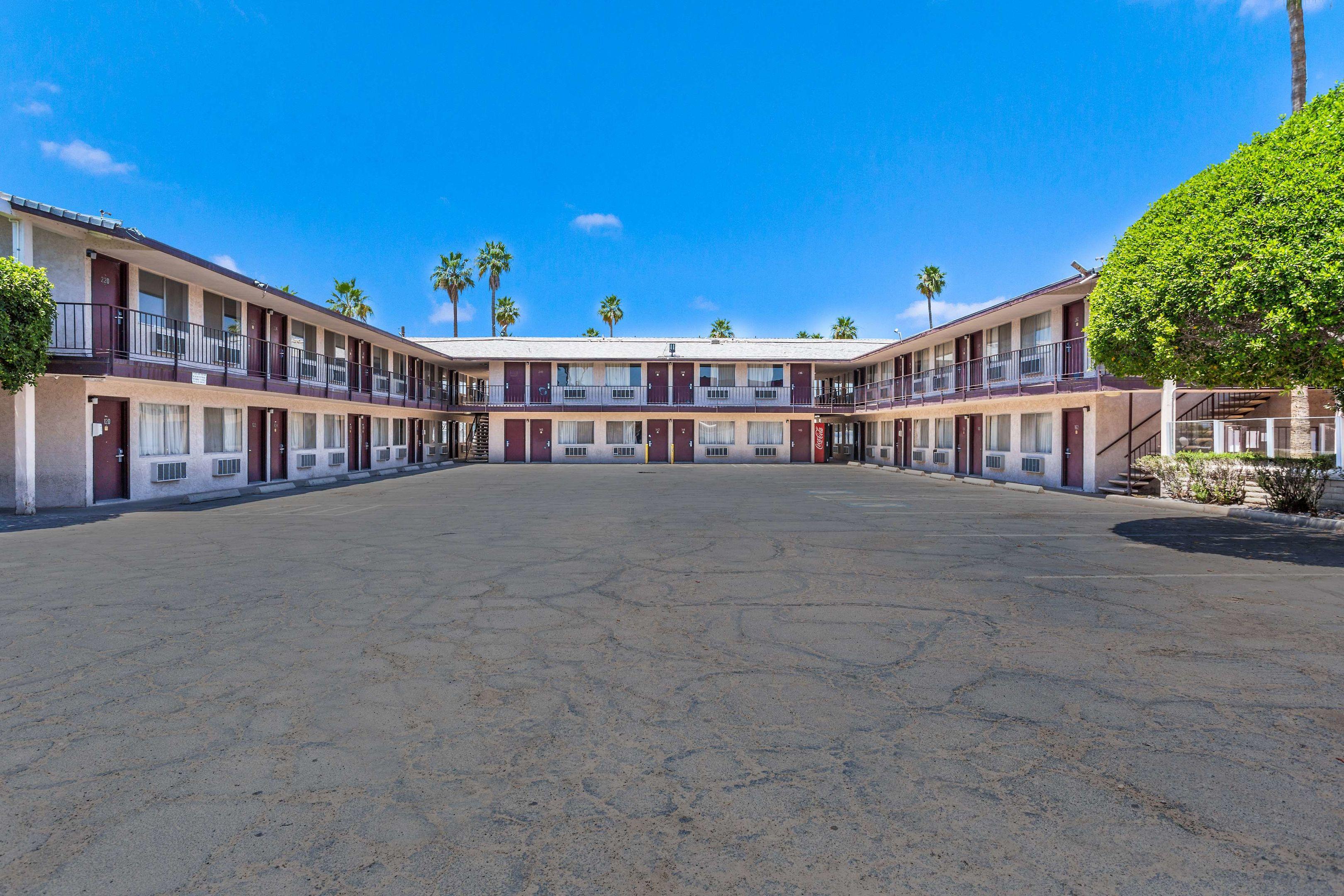 Knights Inn And Suites Yuma — photo 3