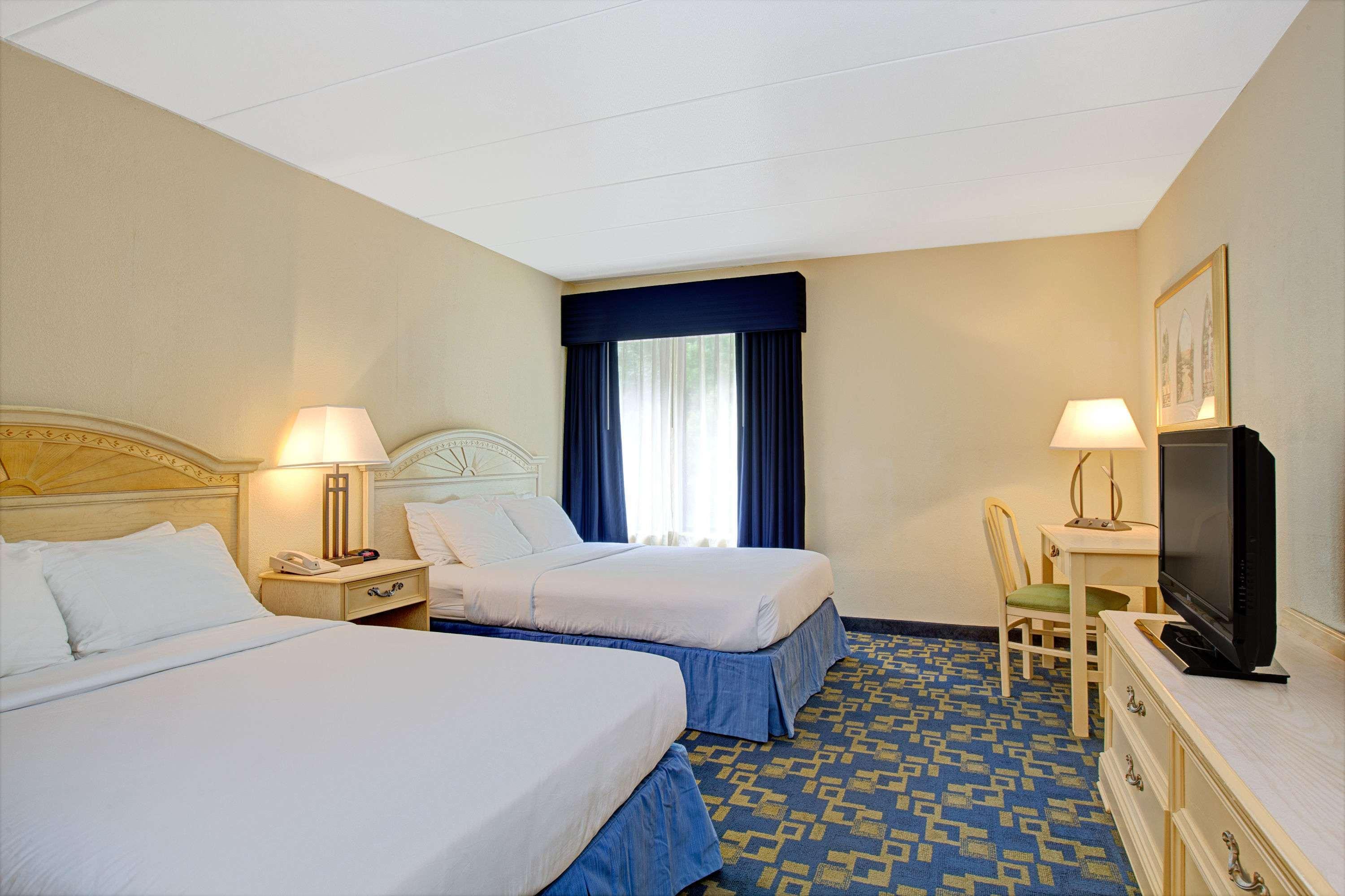 Days Inn East Windsor/Hightstown — photo 4