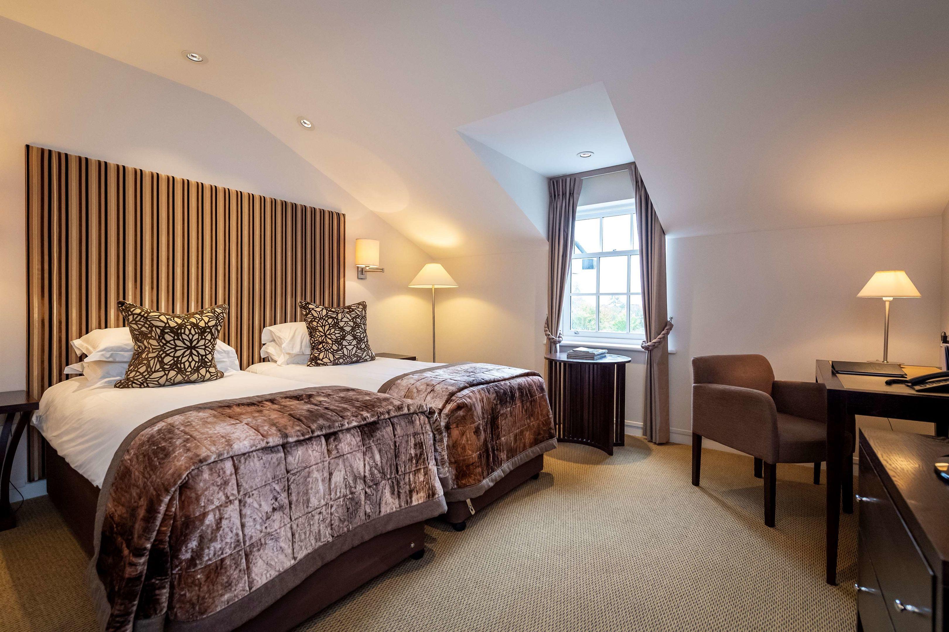 Bedford Lodge Hotel — photo 5