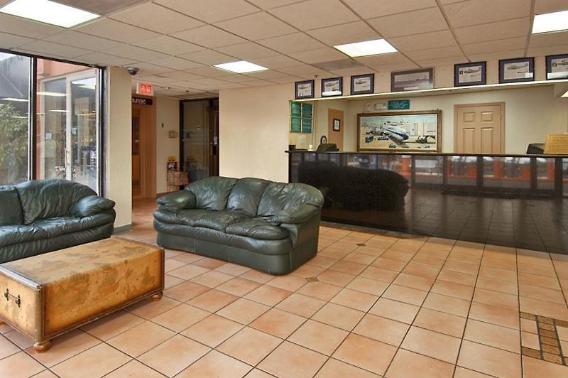 Days Inn Miami International Airport — photo 4