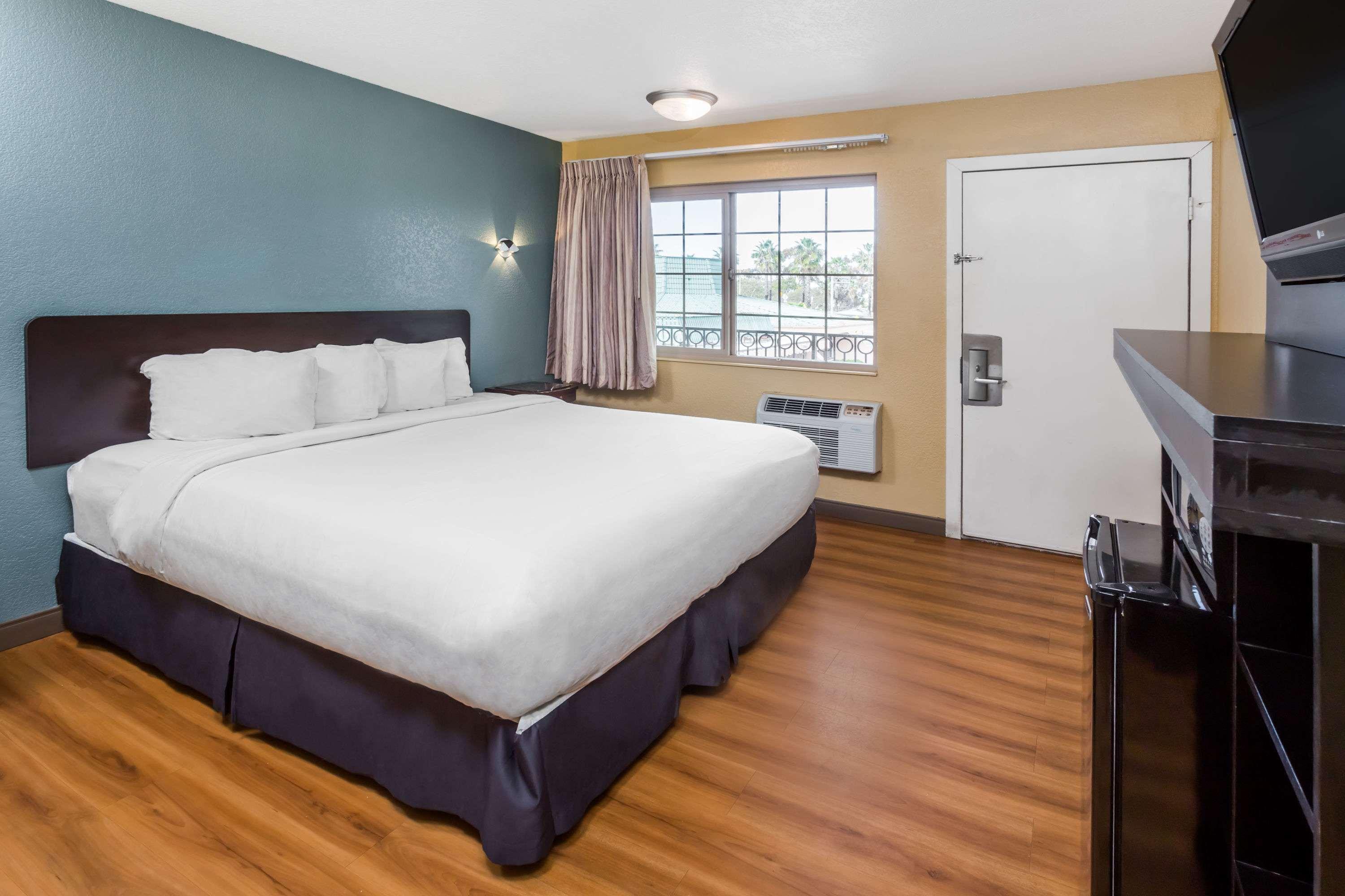 Travelodge Oceanside — photo 5