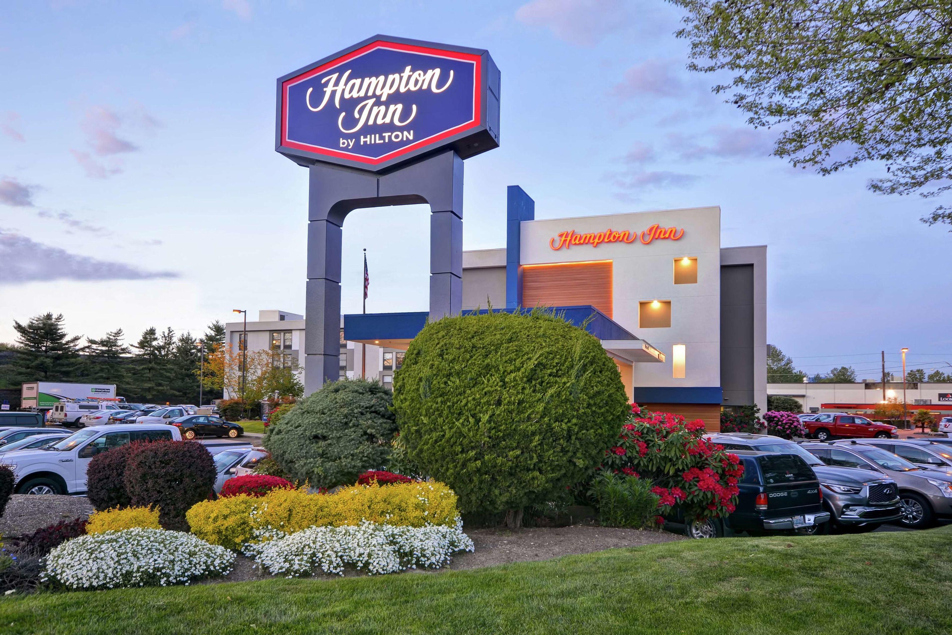 Hampton Inn Seattle Southcenter — photo 3