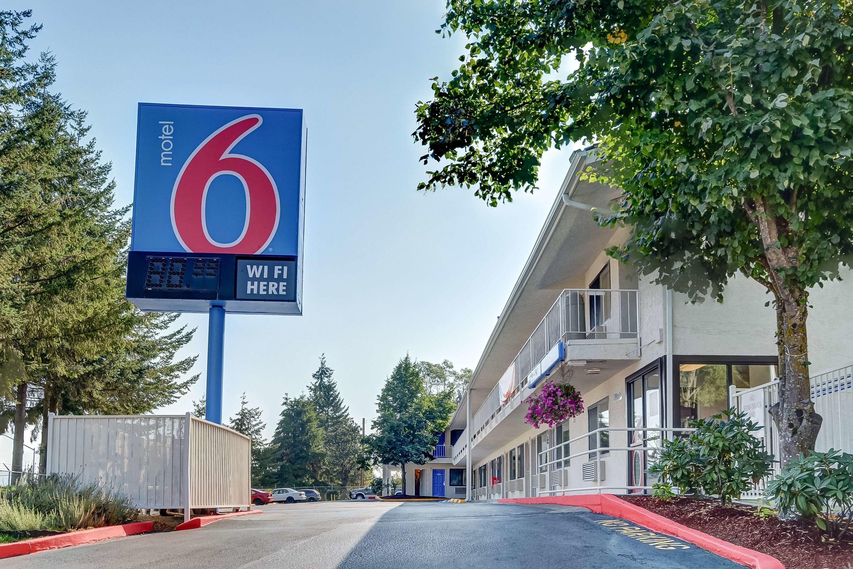 Motel 6 Eugene South - Springfield — photo 4