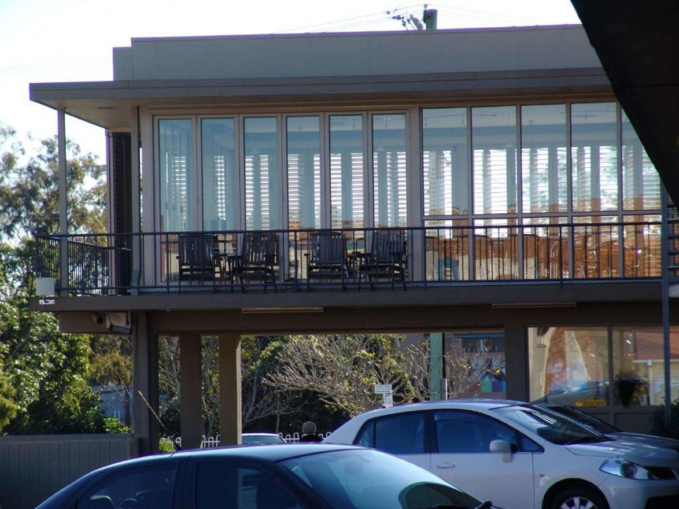 SureStay Hotel by Best Western Karinga Motel — photo 1