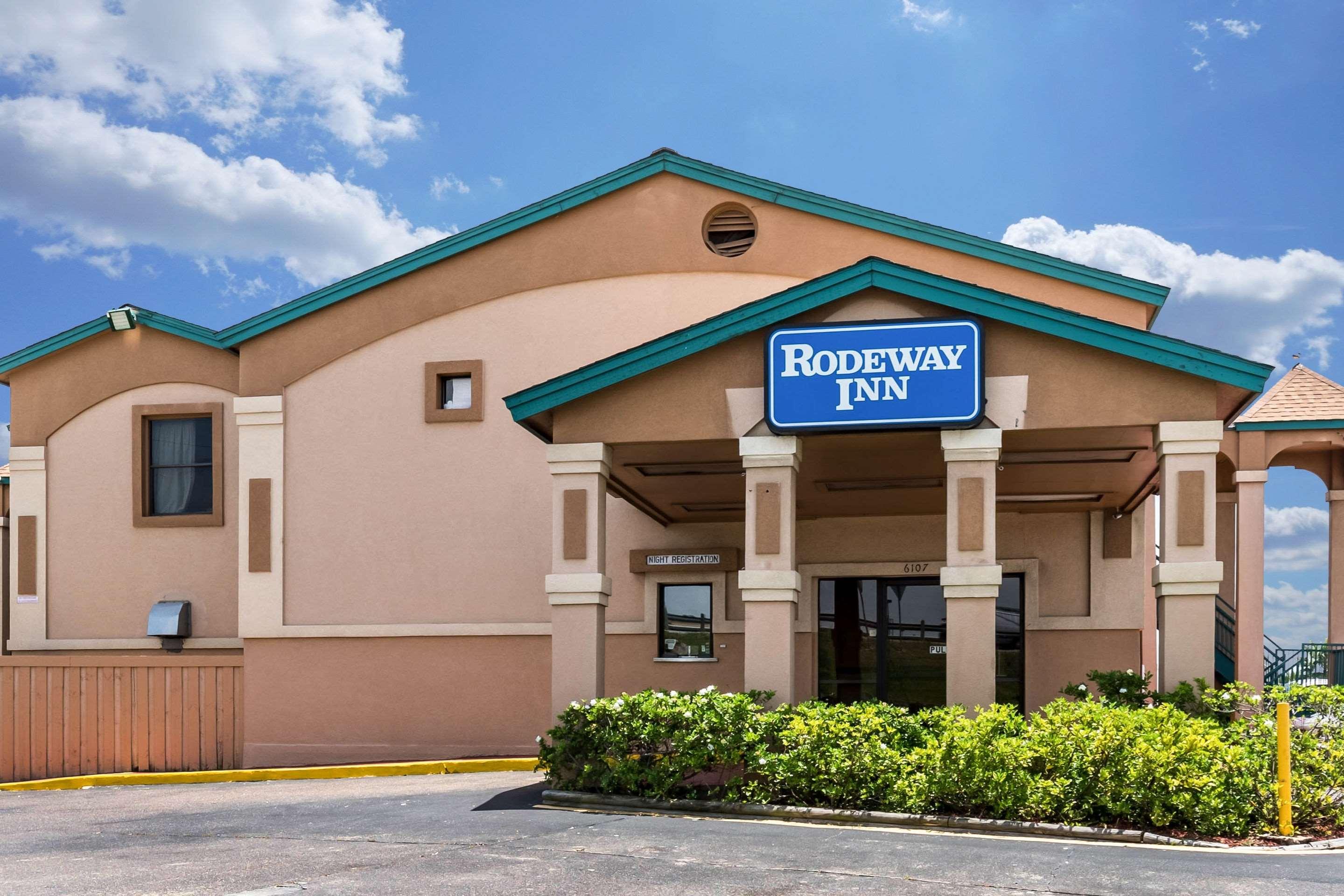 Rodeway Inn — photo 4