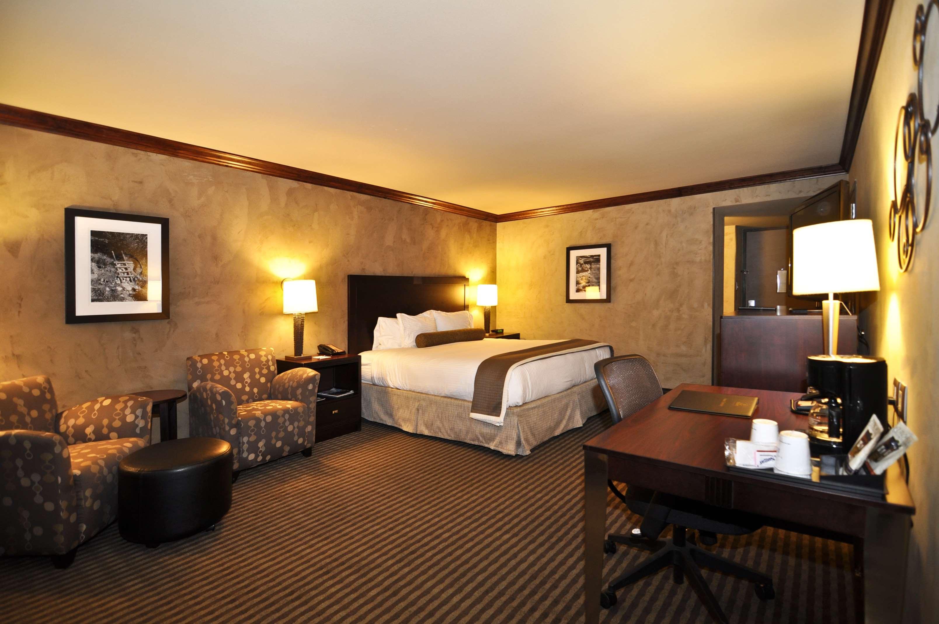 Best Western Plus Raton Hotel — photo 5