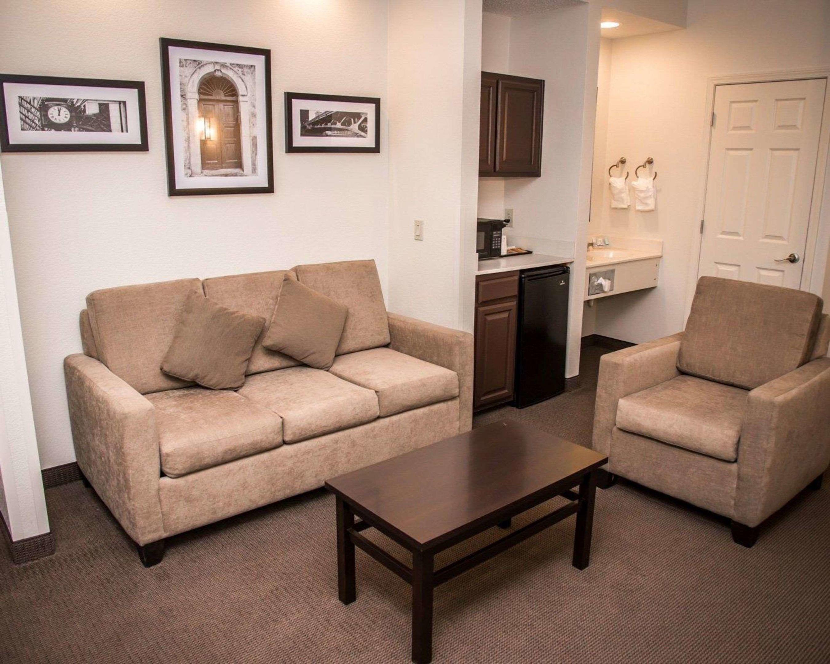 Sleep Inn & Suites Speedway Boulevard — photo 4