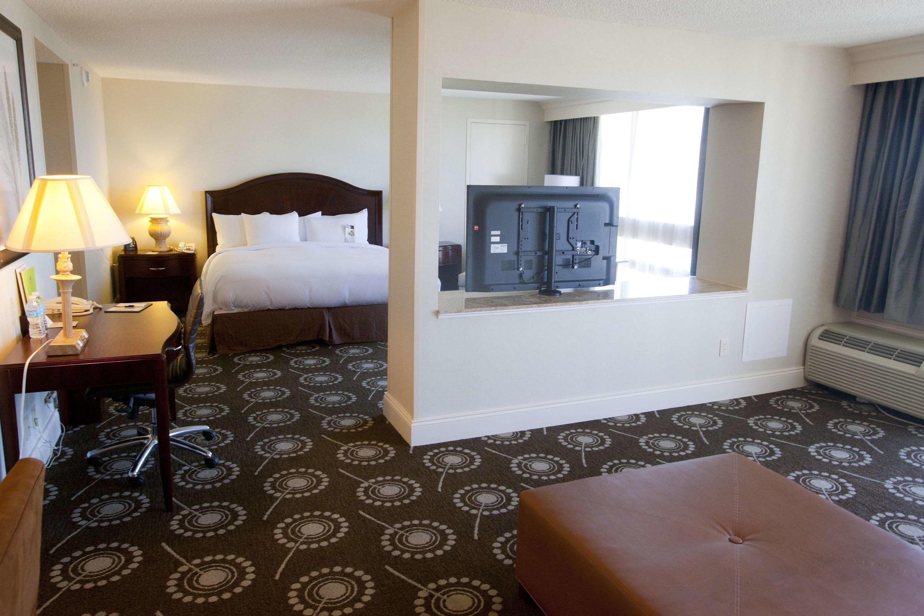 DoubleTree Midland Plaza — photo 3
