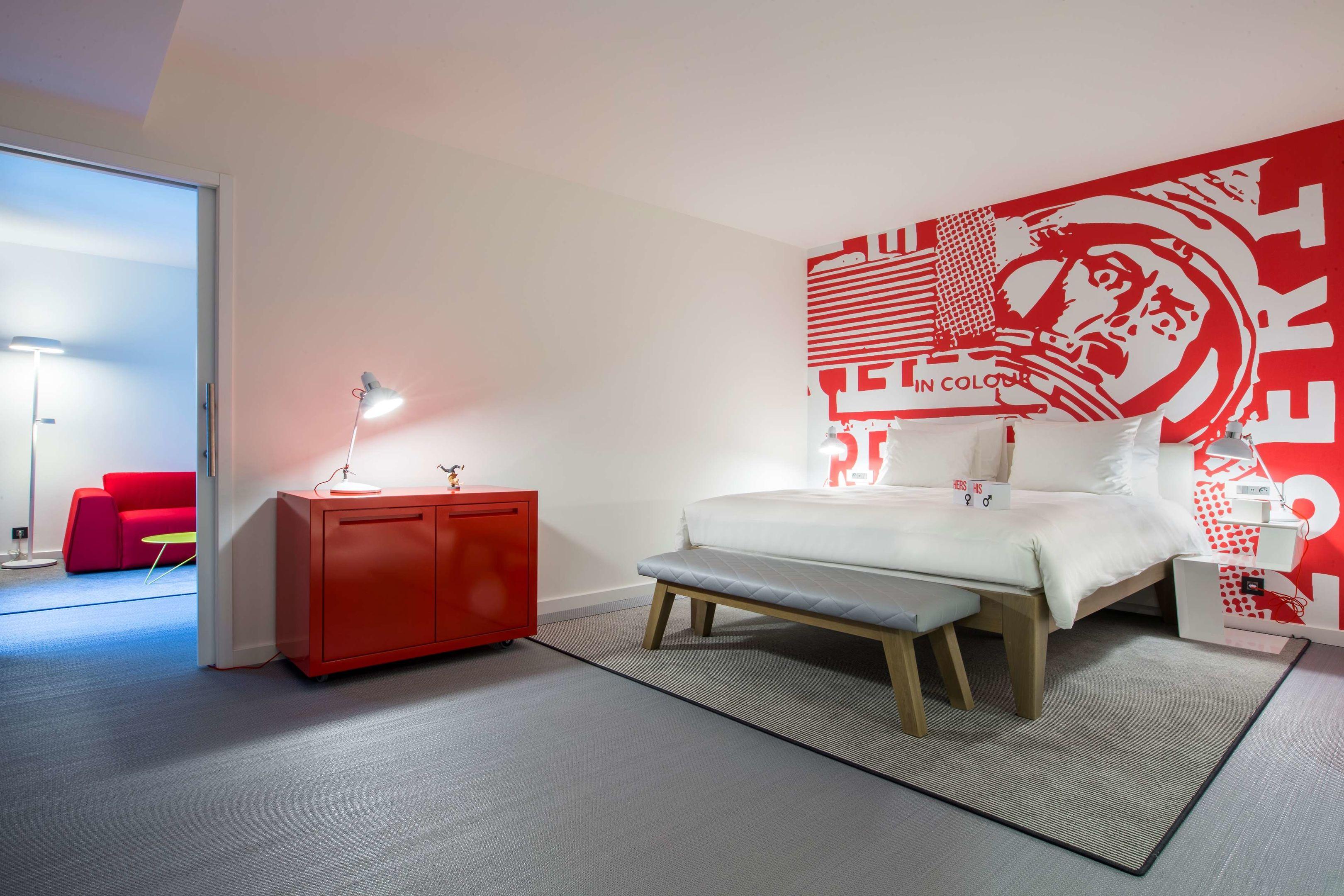 Radisson Red Brussels — photo 4