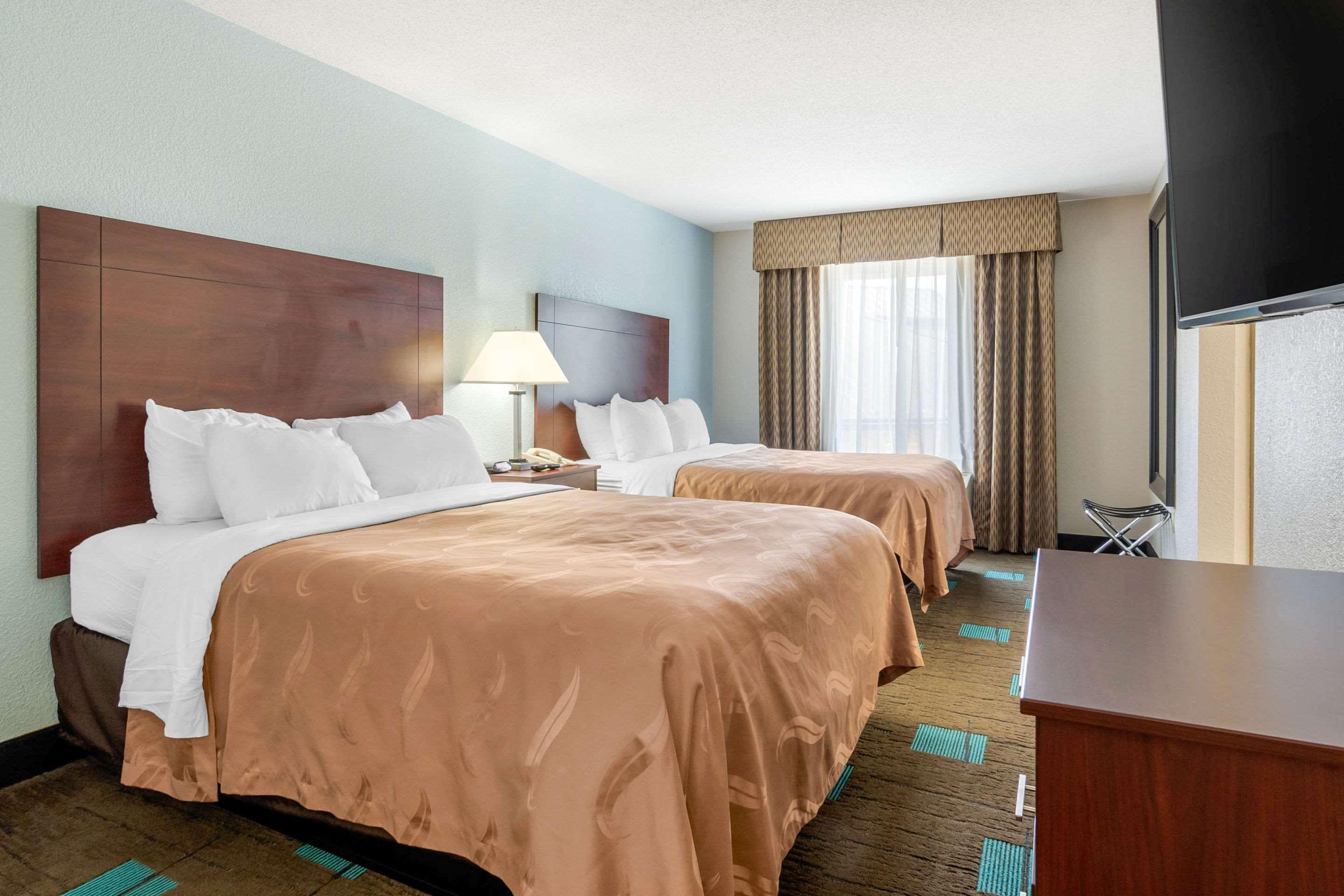 Quality Suites Kansas City International Airport — photo 5