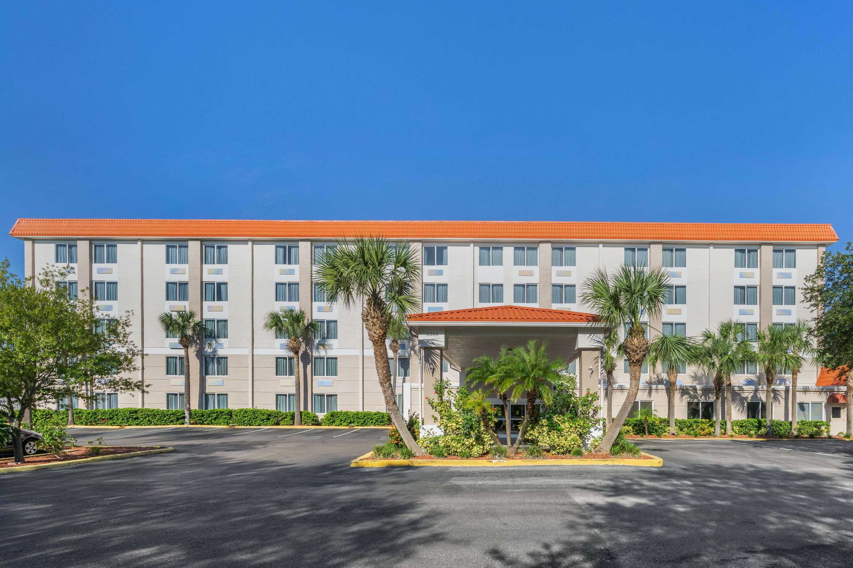 Comfort Inn North — photo 4