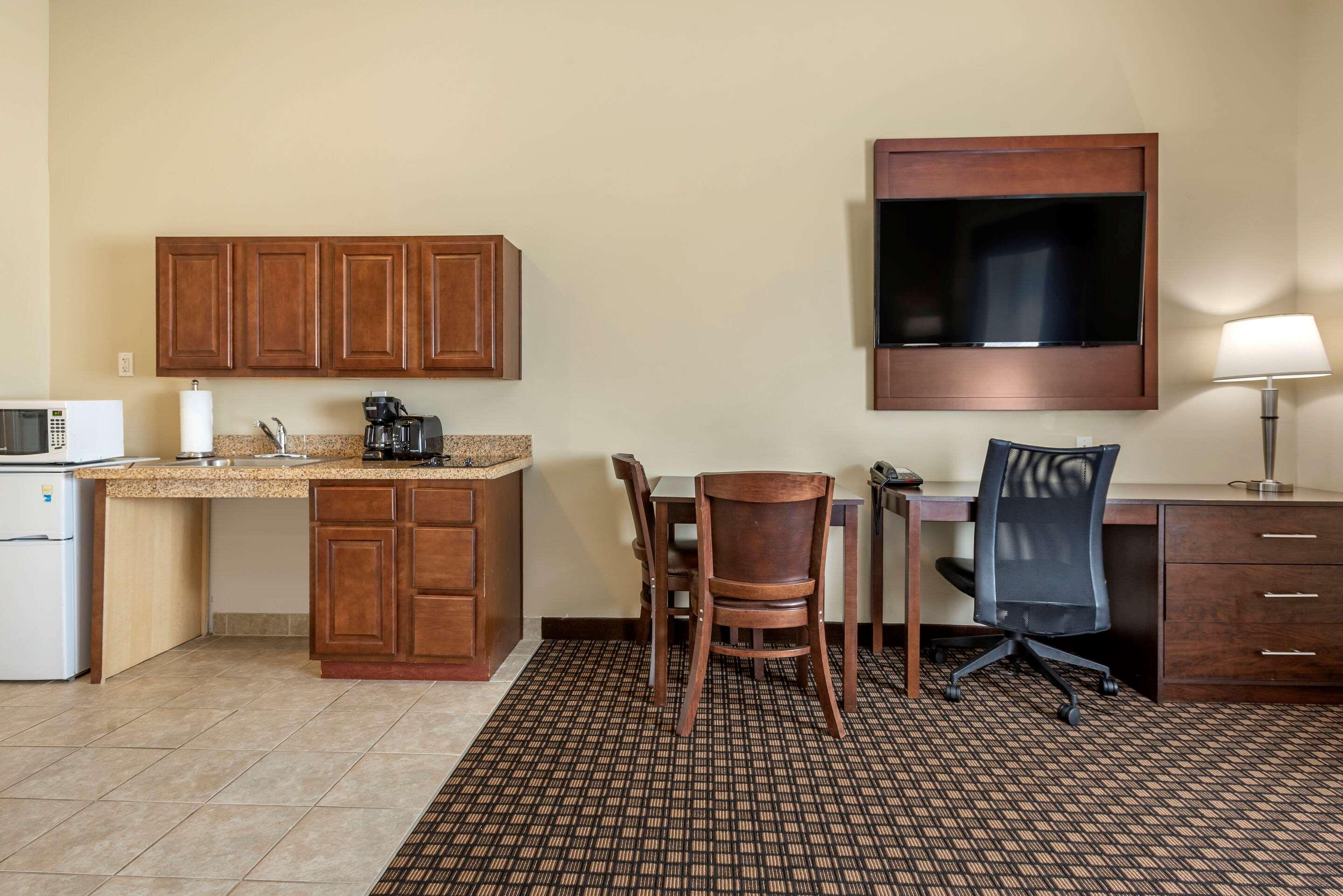 Comfort Inn & Suites Barnesville Frackville — photo 5