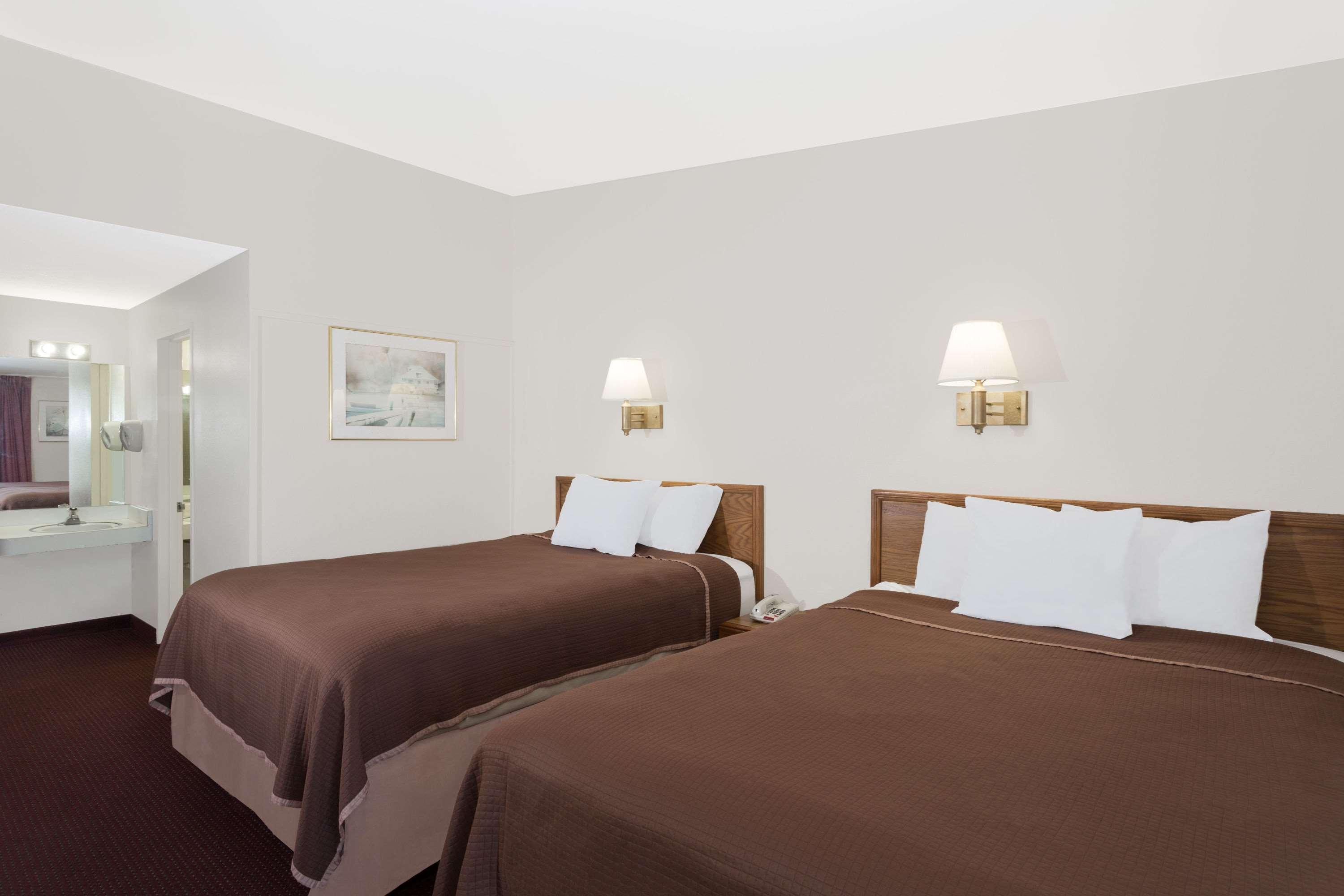 Howard Johnson Inn - Vero Beach / Downtown — photo 5