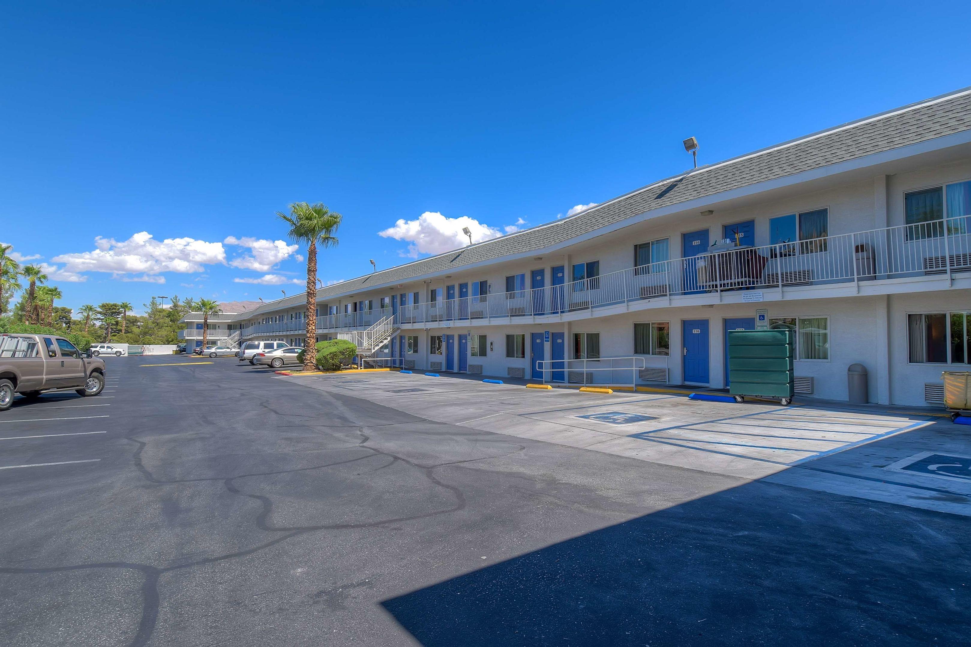 Motel 6 Las Vegas - Boulder Hwy — photo 5