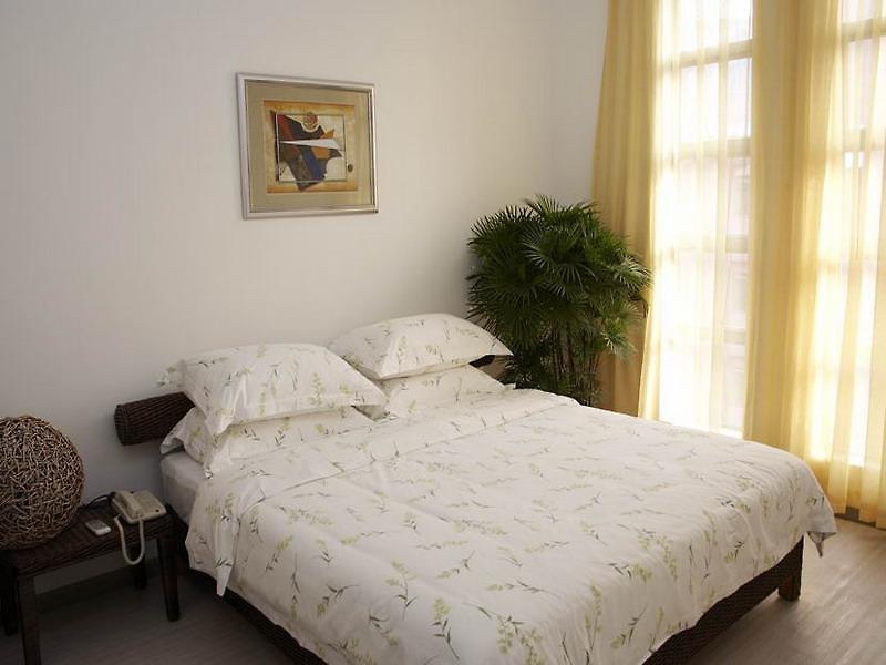Lilac International Suites — photo 3