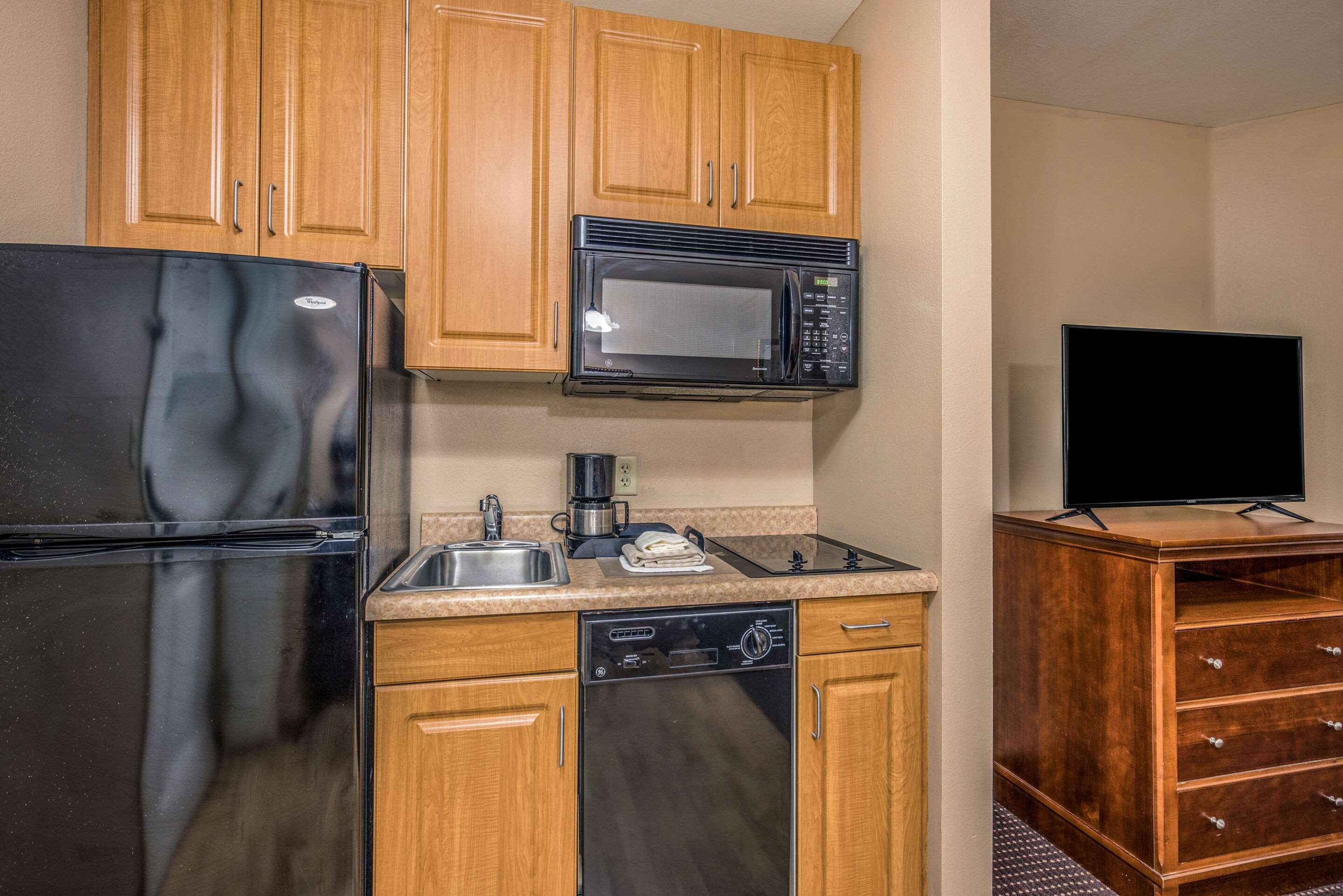Mainstay Suites — photo 4