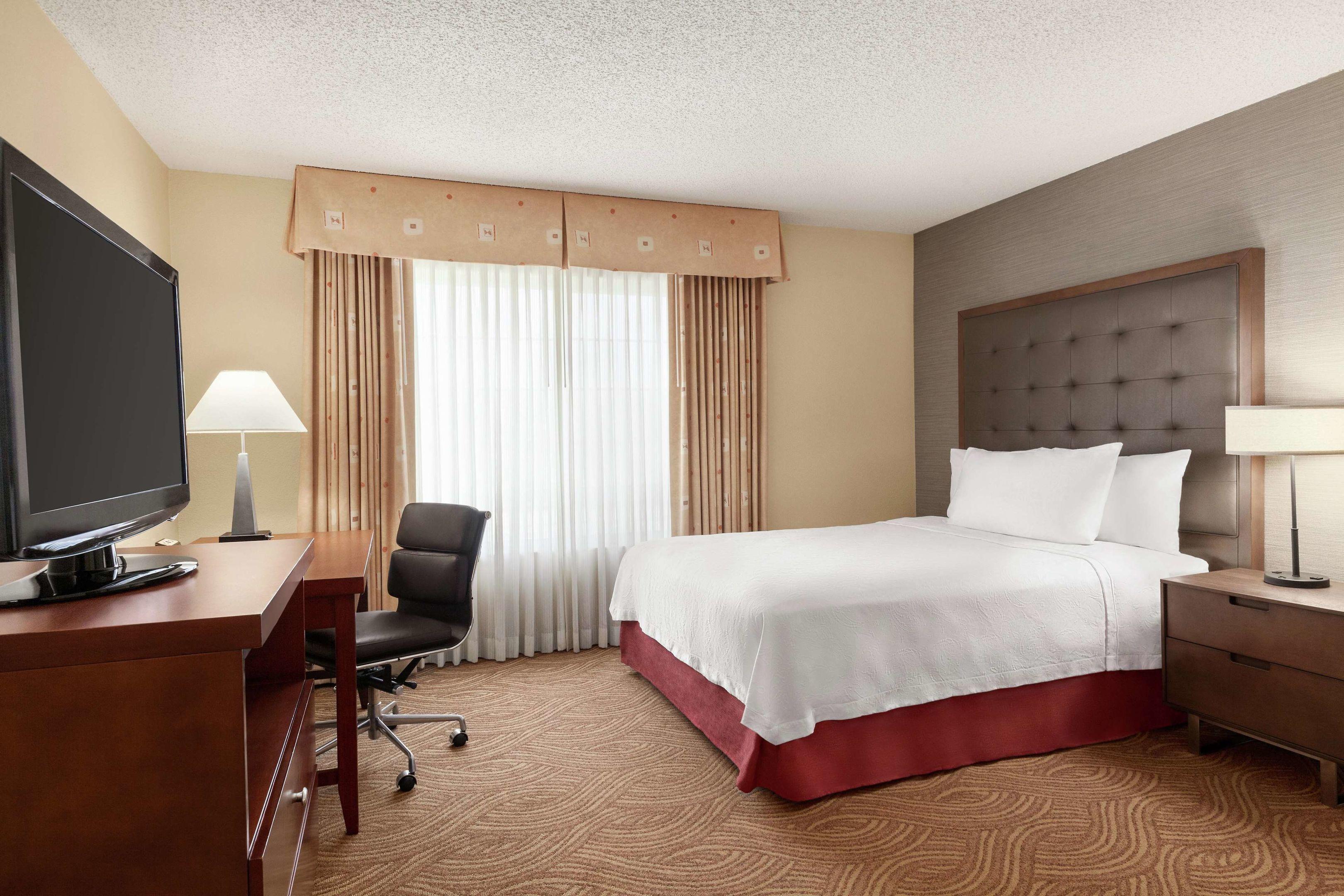 Homewood Suites by Hilton Oakland Waterfront — photo 4