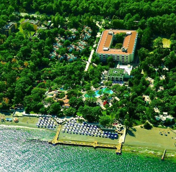 Larissa Art Beach Hotel — photo 1
