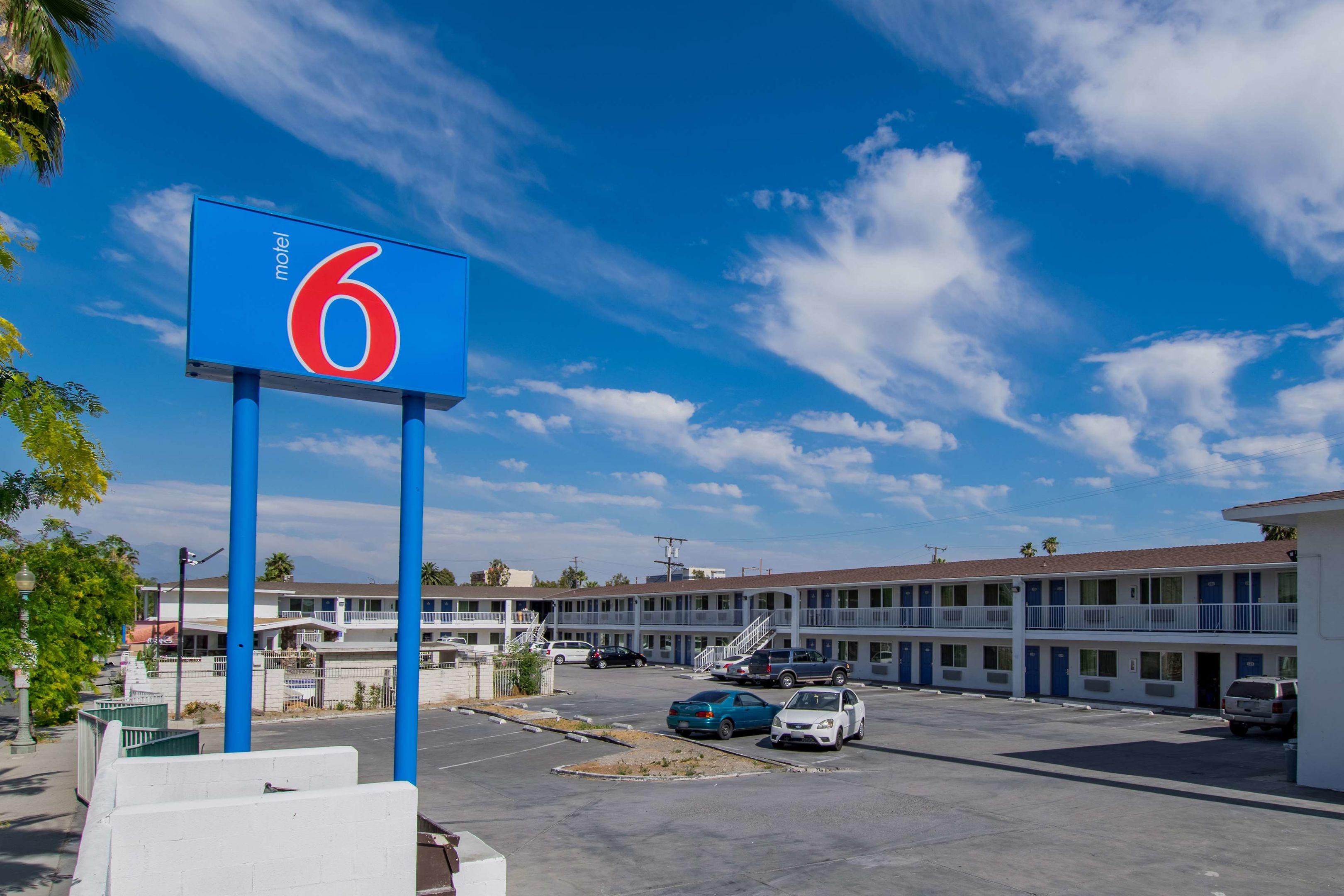 Motel 6 San Bernardino CA Downtown — photo 5