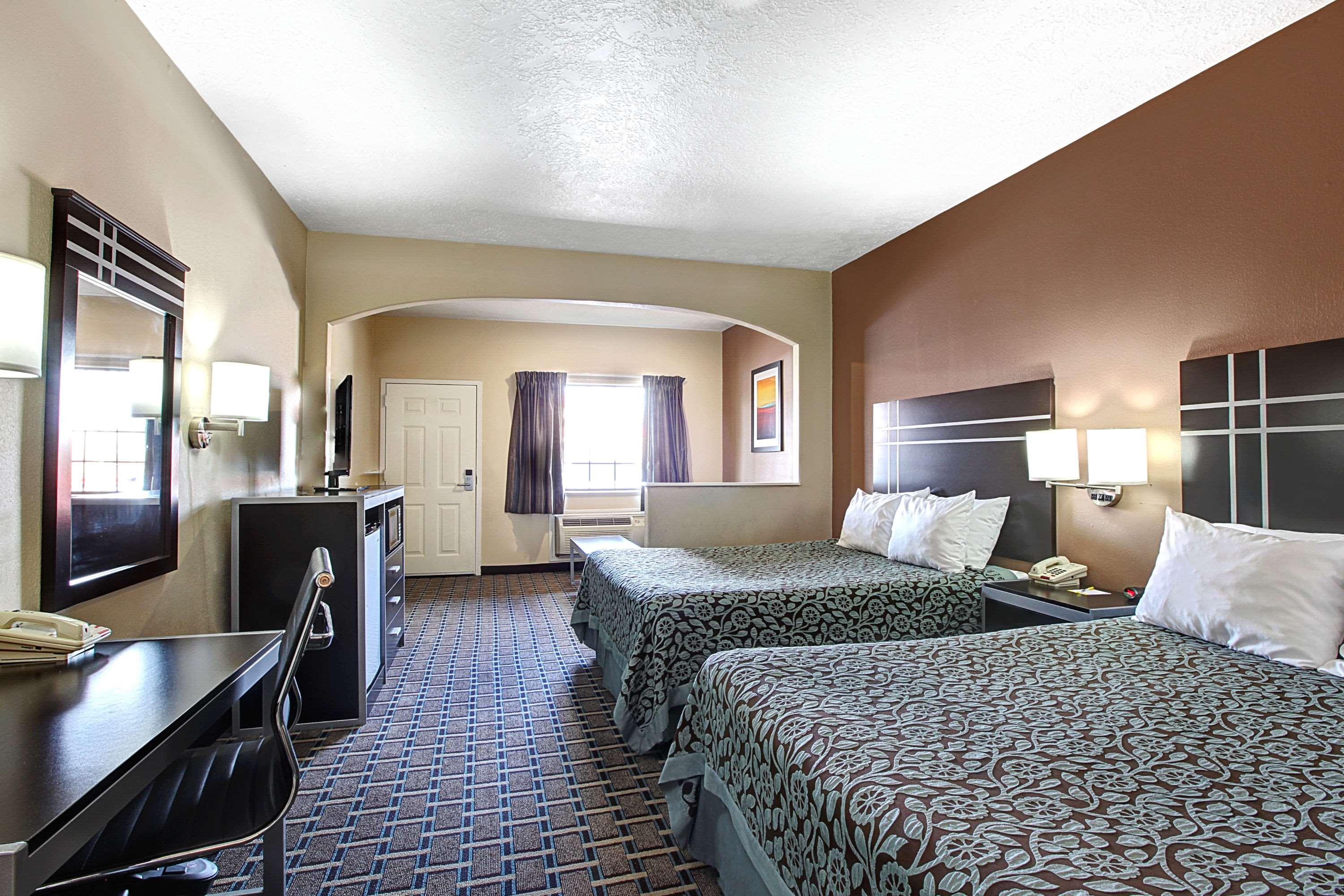 Days Inn & Suites Houston — photo 4