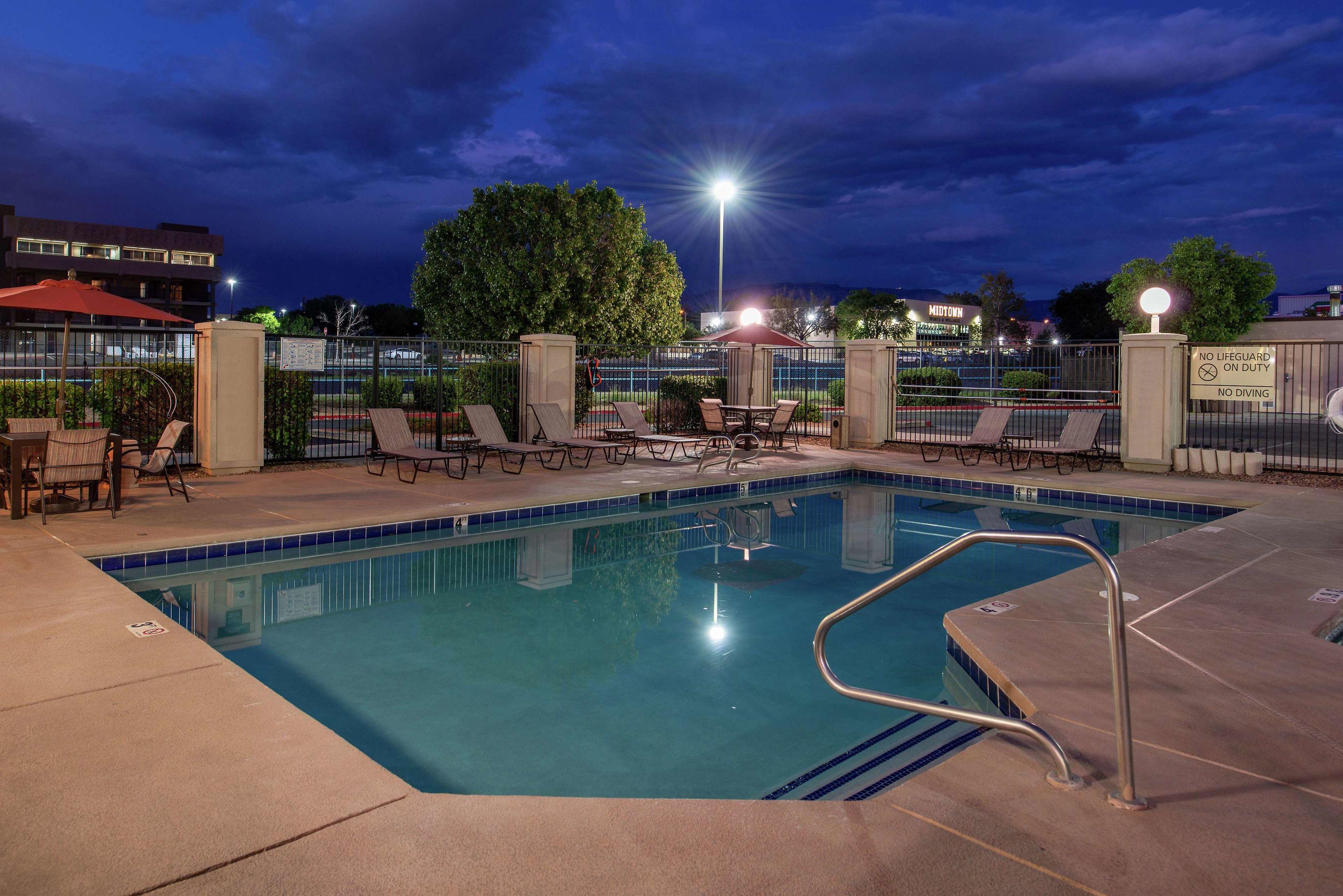 Hampton Inn University Albuquerque — photo 5
