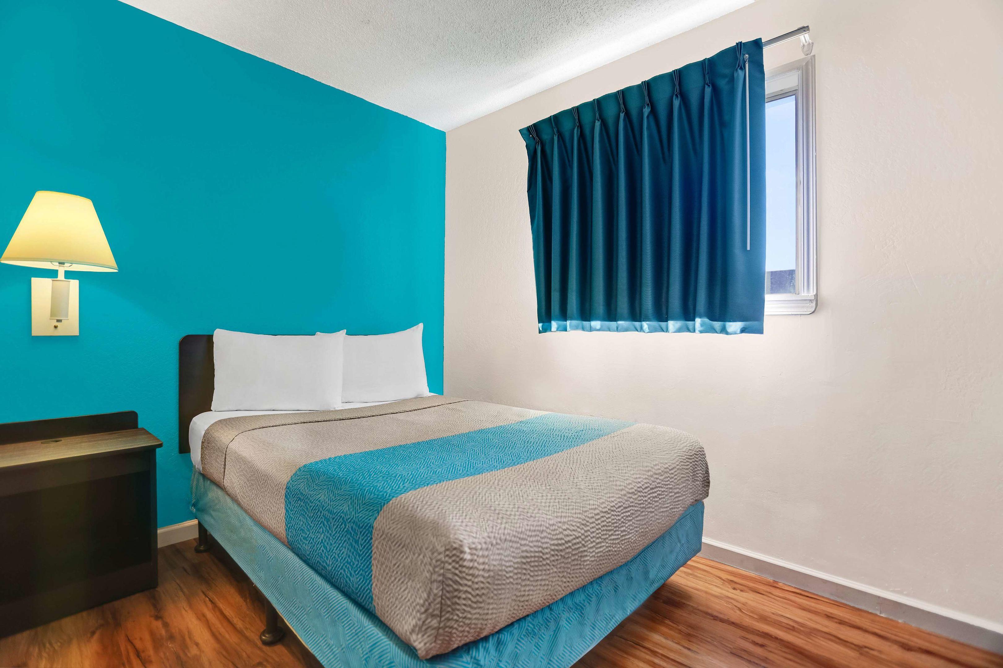 Motel 6 Fort Bragg — photo 4