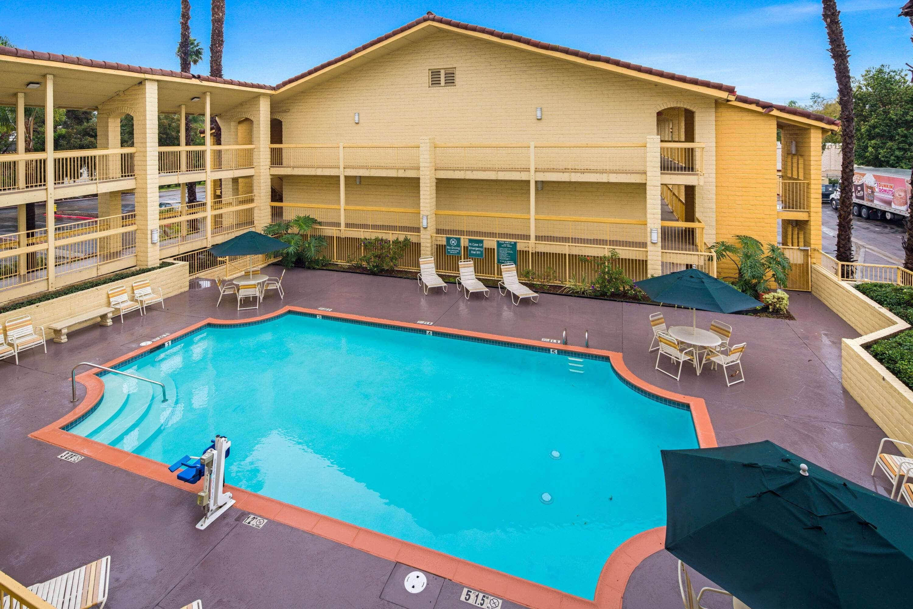 La Quinta Inn by Wyndham San Diego Vista — photo 5