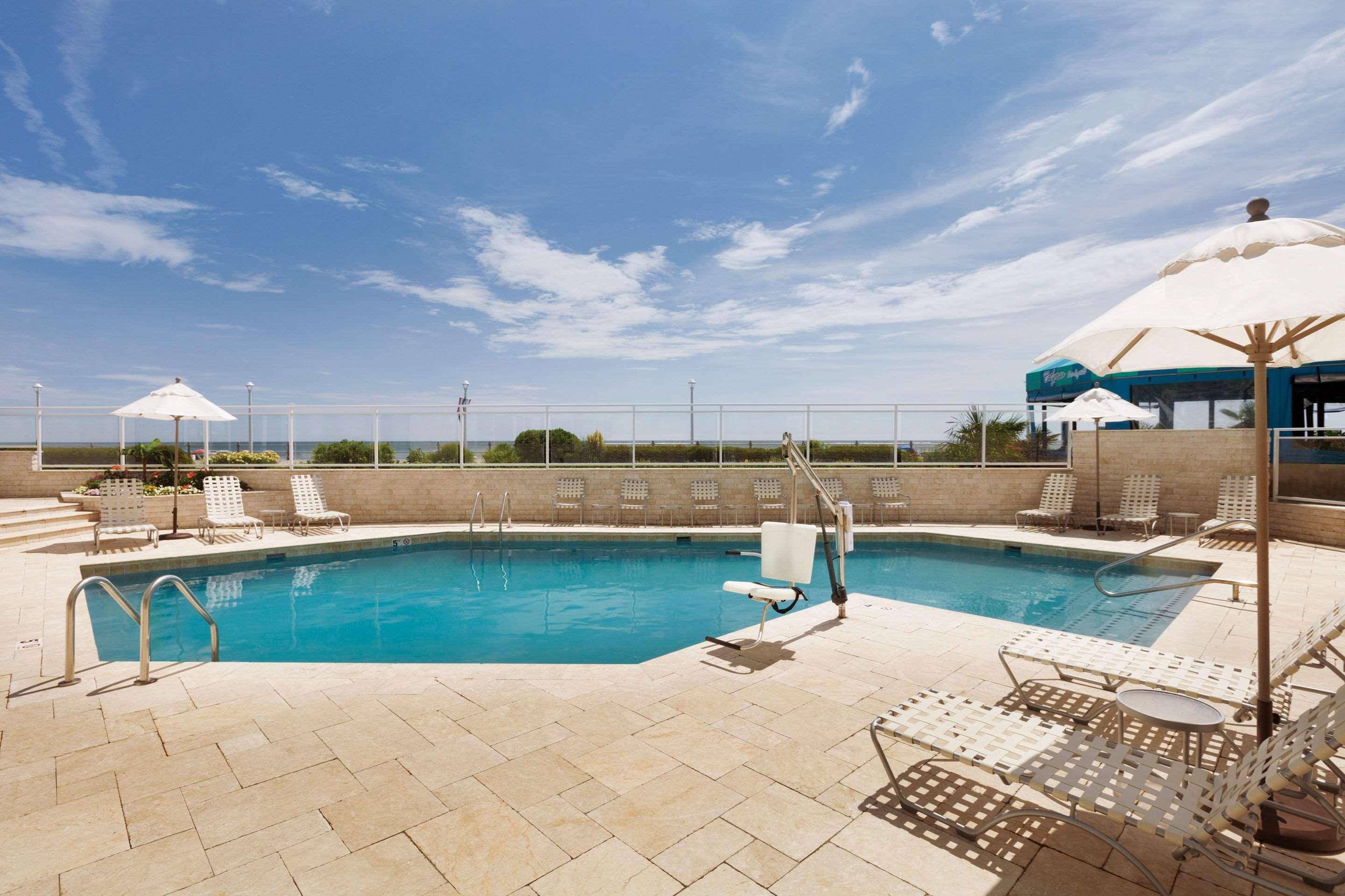 Surfbreak Oceanfront Hotel — photo 4