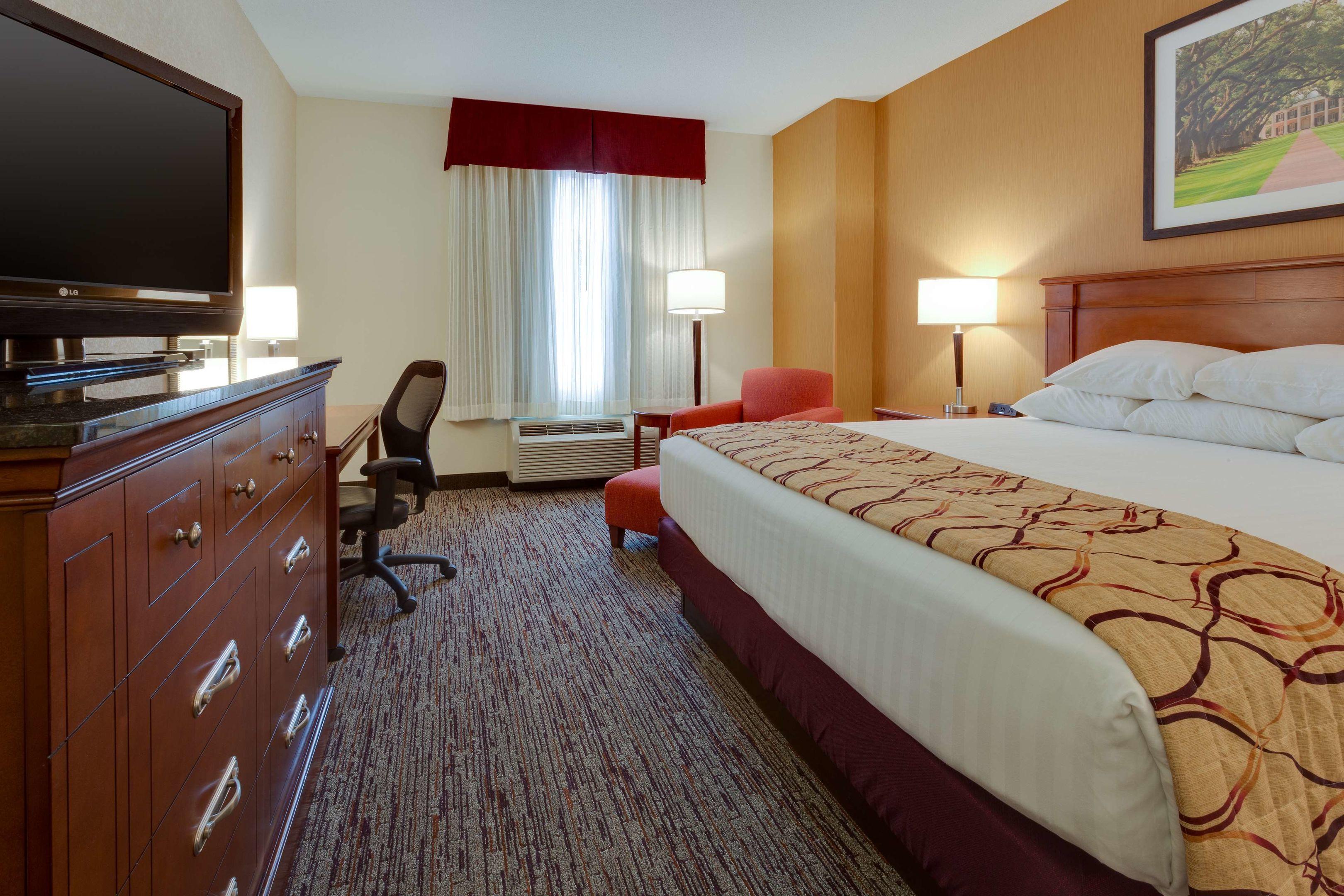 Drury Inn & Suites Baton Rouge — photo 4