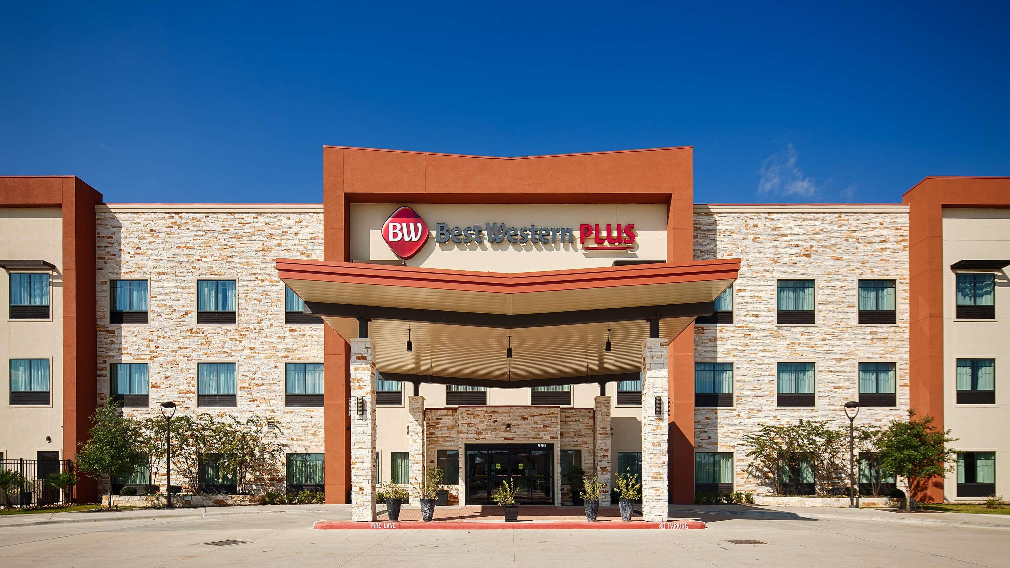 Best Western Plus College Station Inn & Suites — photo 4