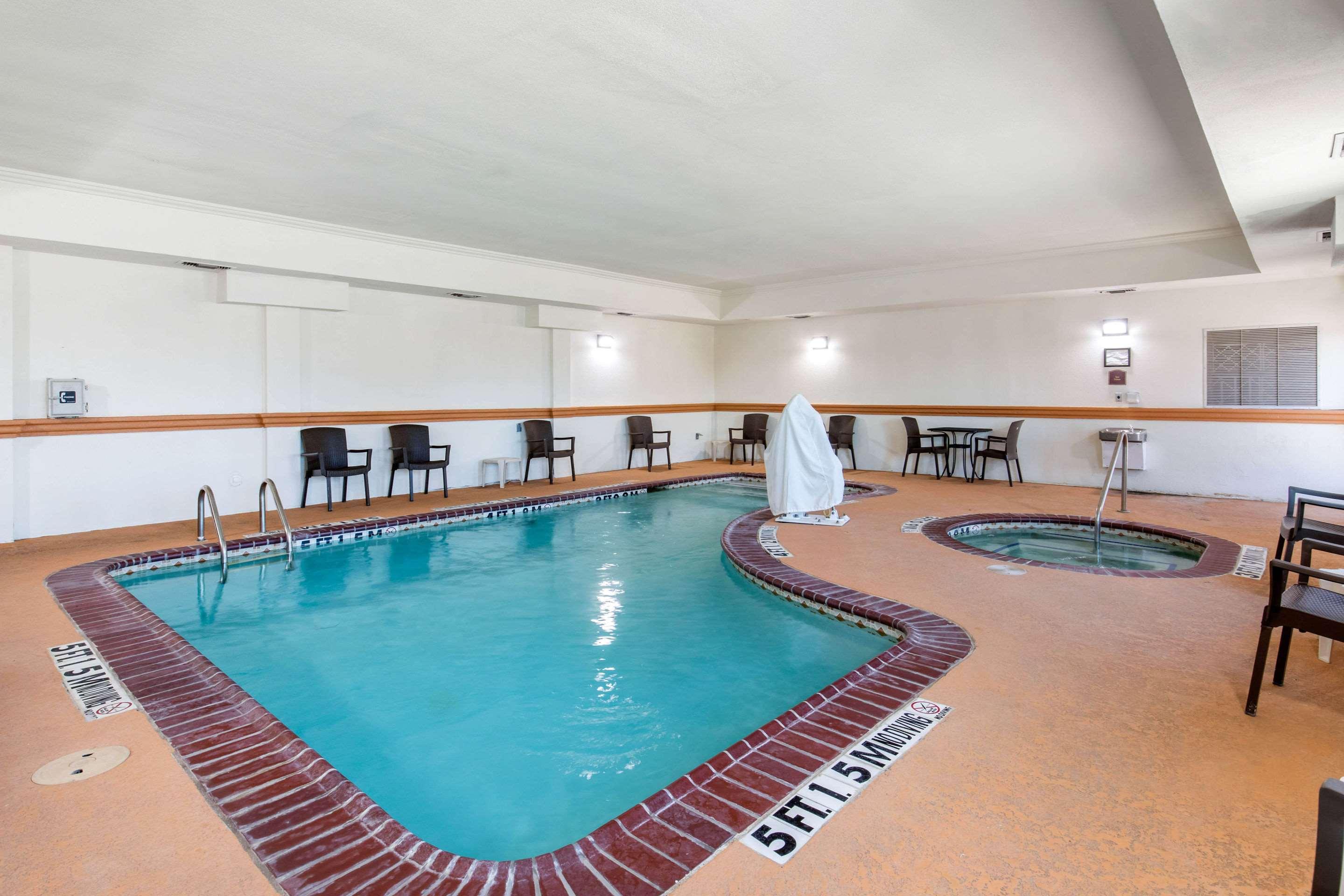 Comfort Inn Near UNT — photo 3